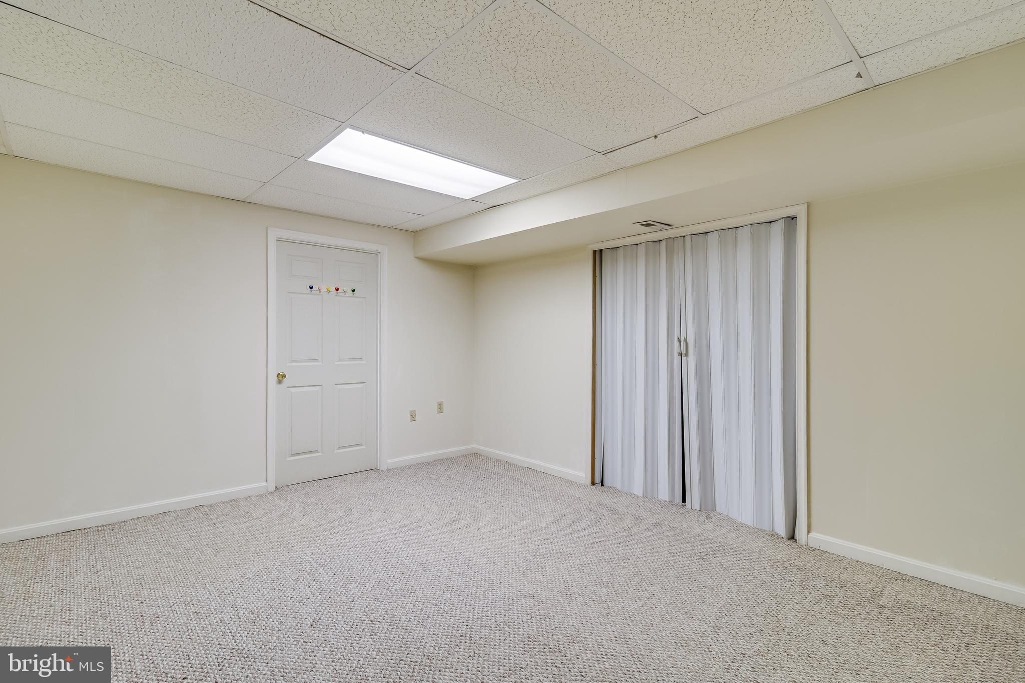 LOCUST GROVE ESTATES - Residential