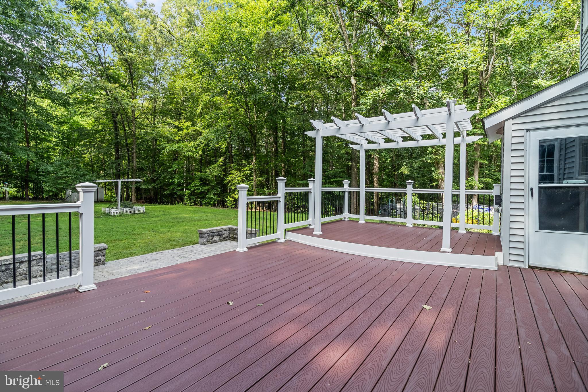 LOCUST GROVE ESTATES - Residential