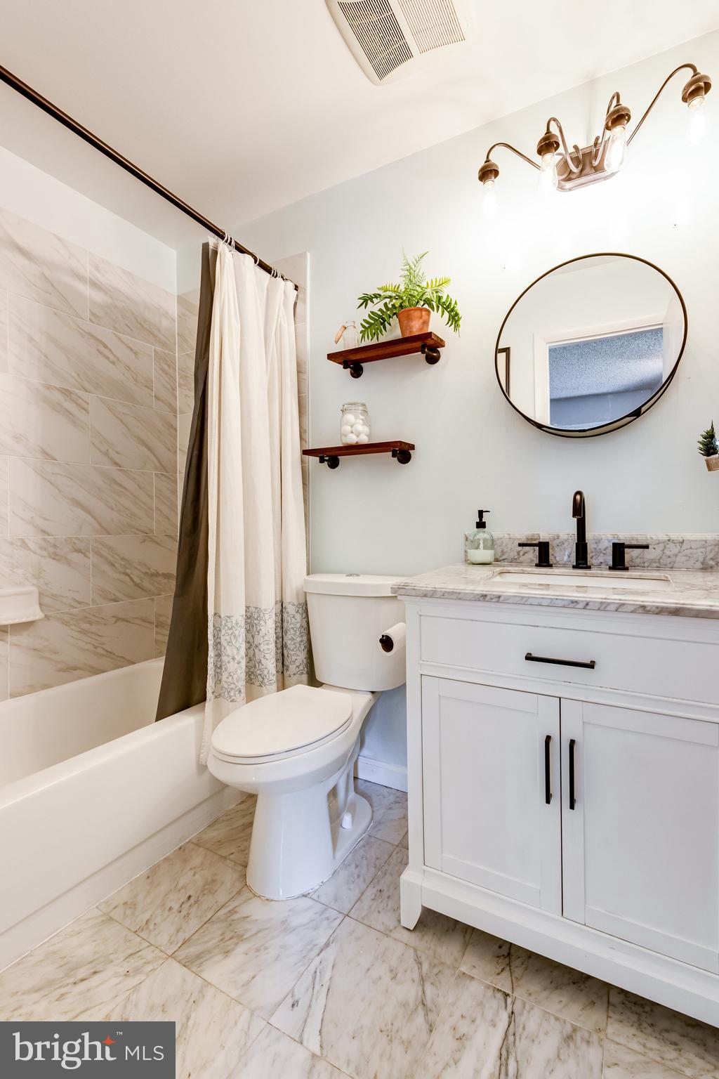 TIERS OF MANCHESTER LAKES - Residential