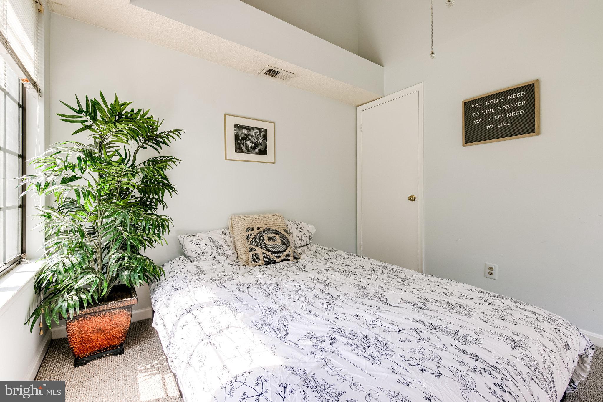 TIERS OF MANCHESTER LAKES - Residential