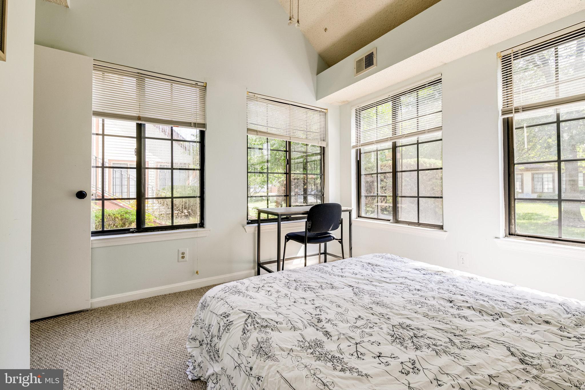 TIERS OF MANCHESTER LAKES - Residential