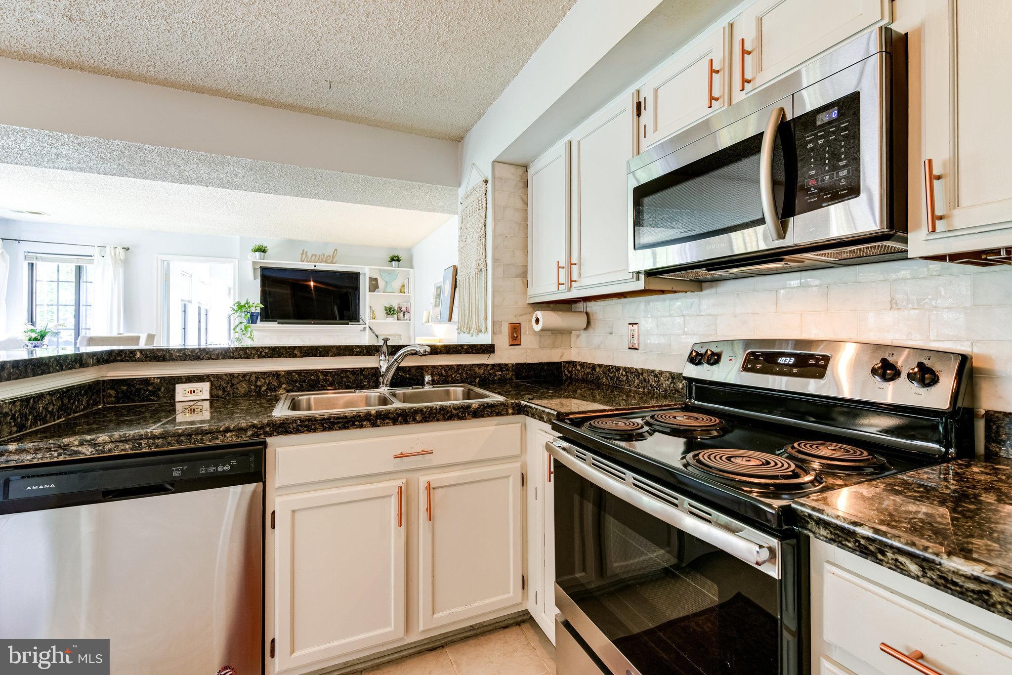 TIERS OF MANCHESTER LAKES - Residential