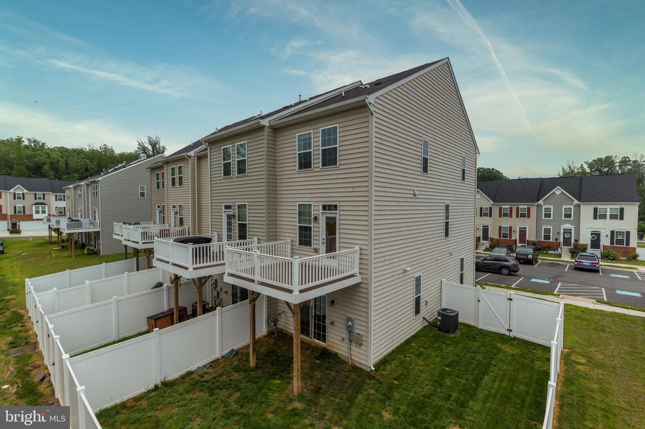 RAPPAHANNOCK LANDING - Residential