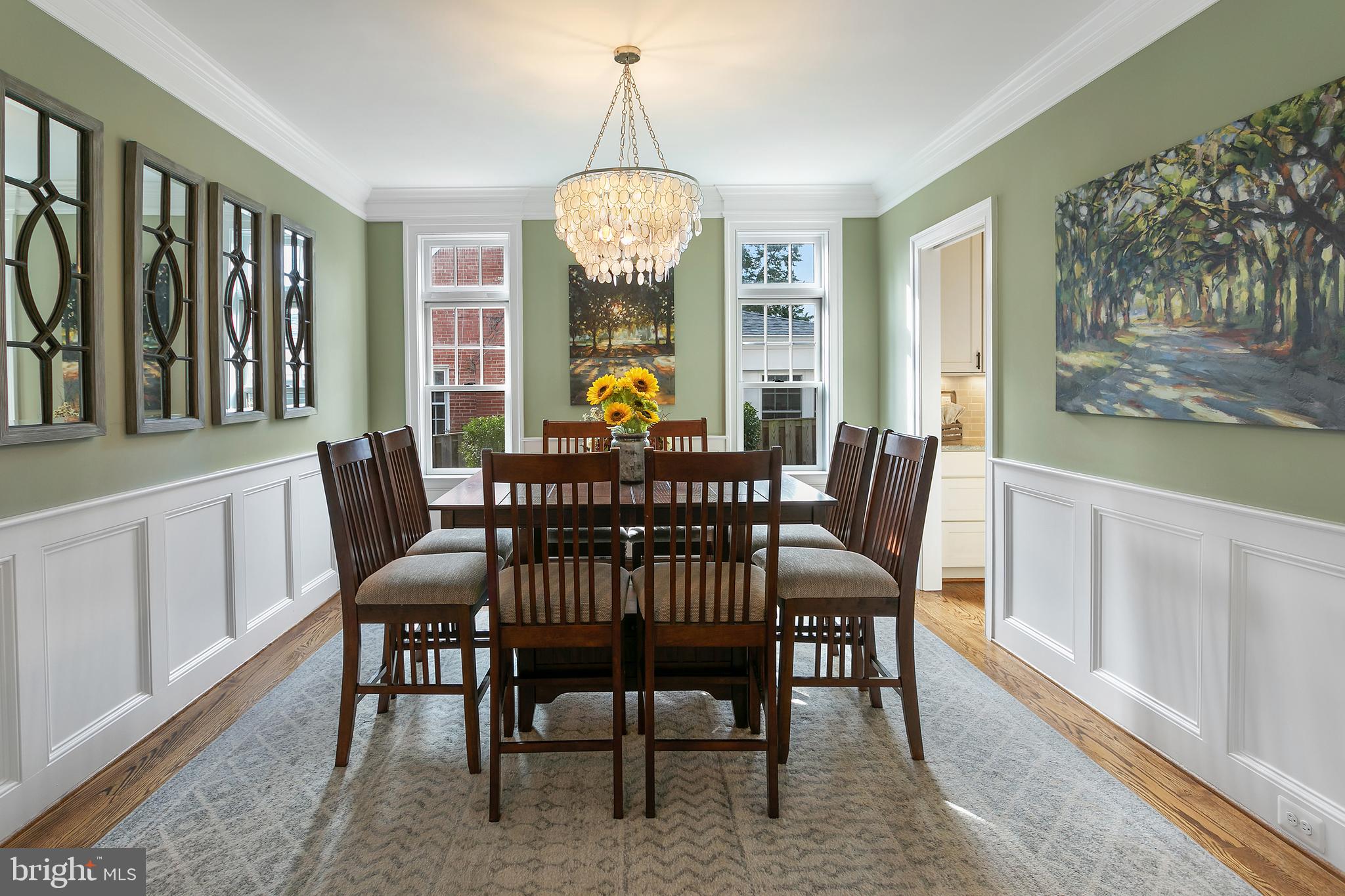 COUNTRY CLUB MANOR - Residential