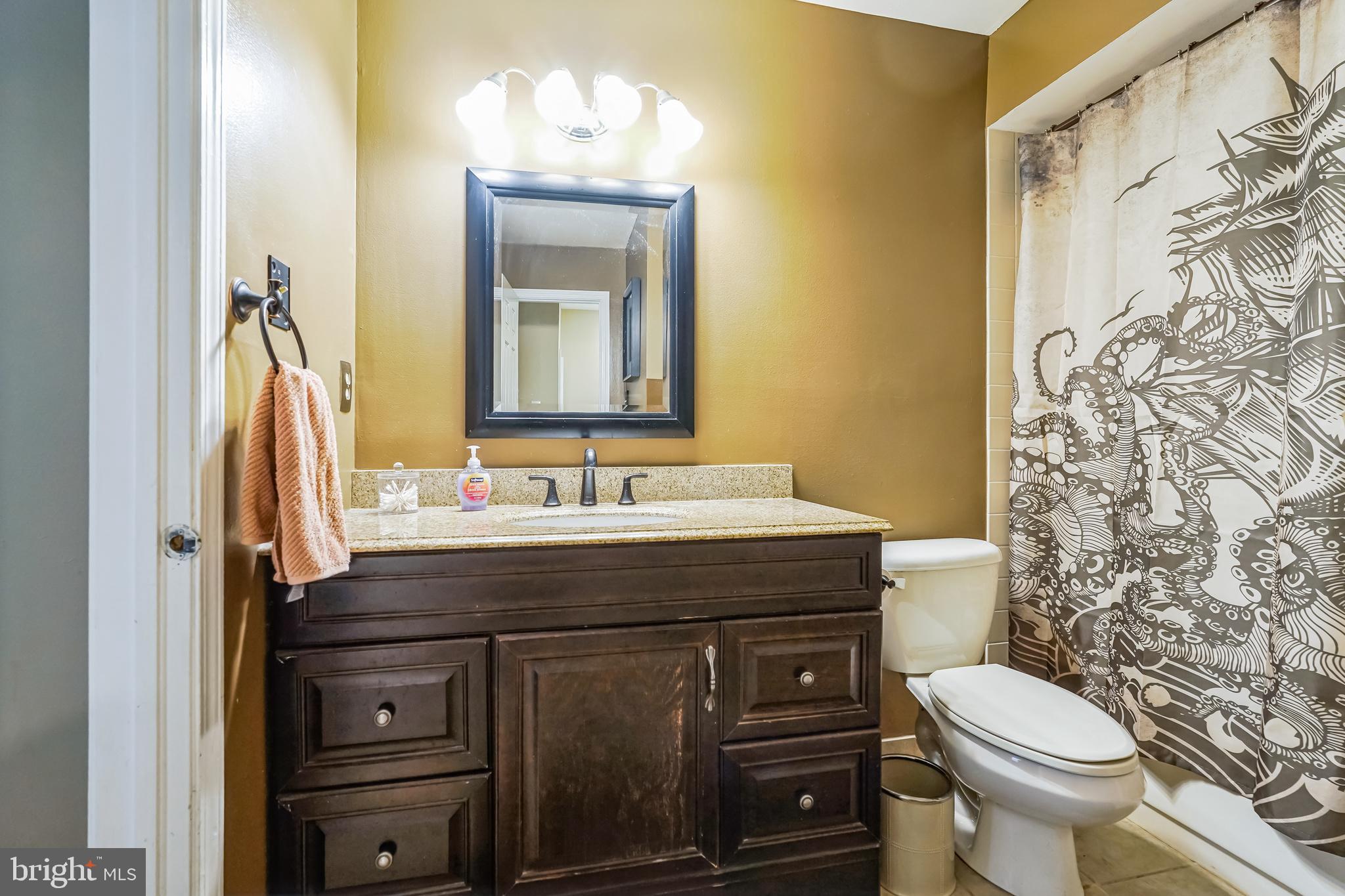 LIBERTY SQUARE - Residential