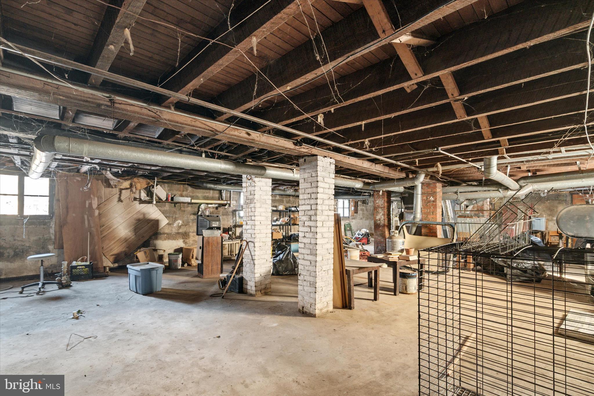 WEST ARLINGTON - Residential