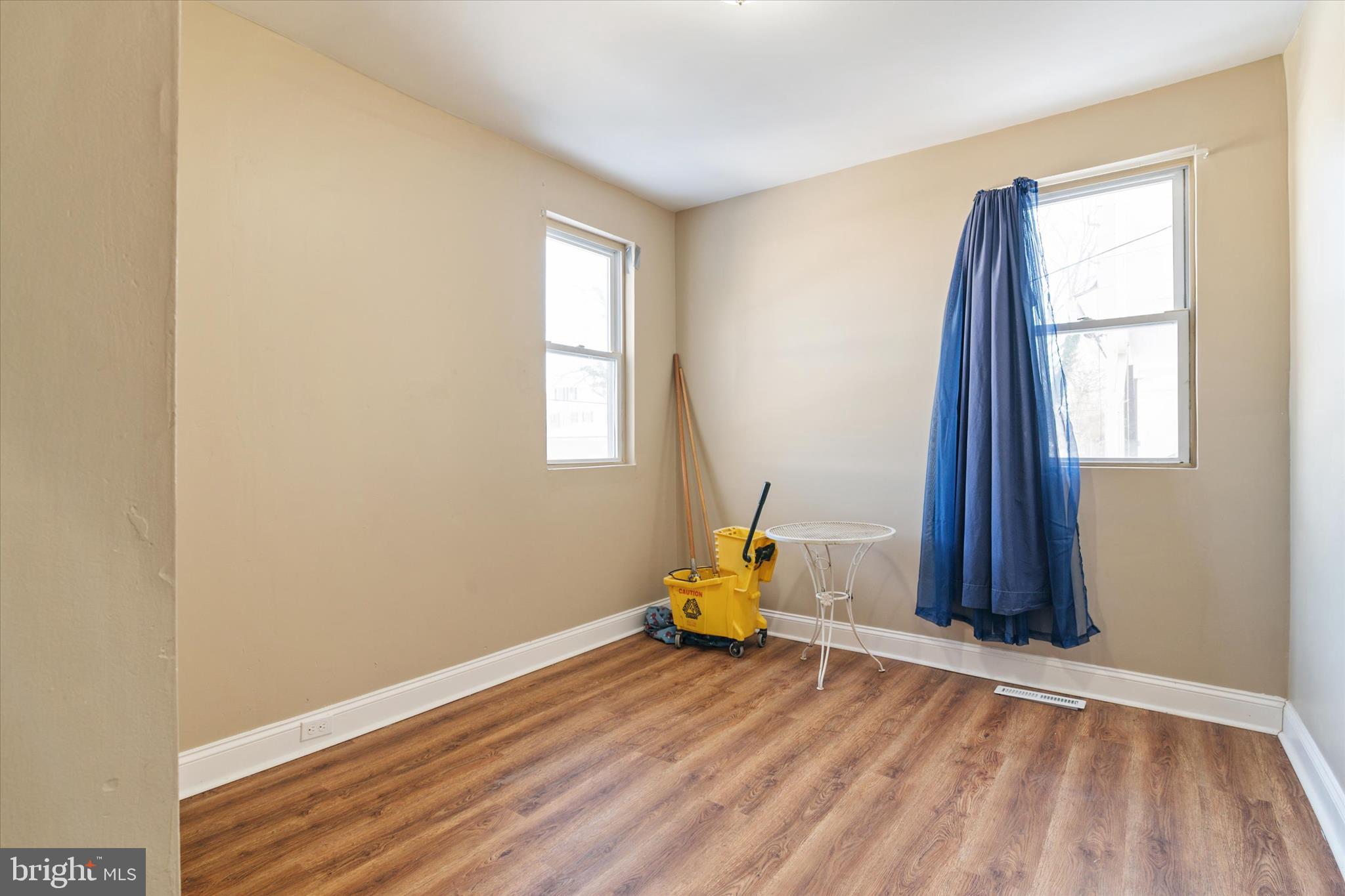 WEST ARLINGTON - Residential