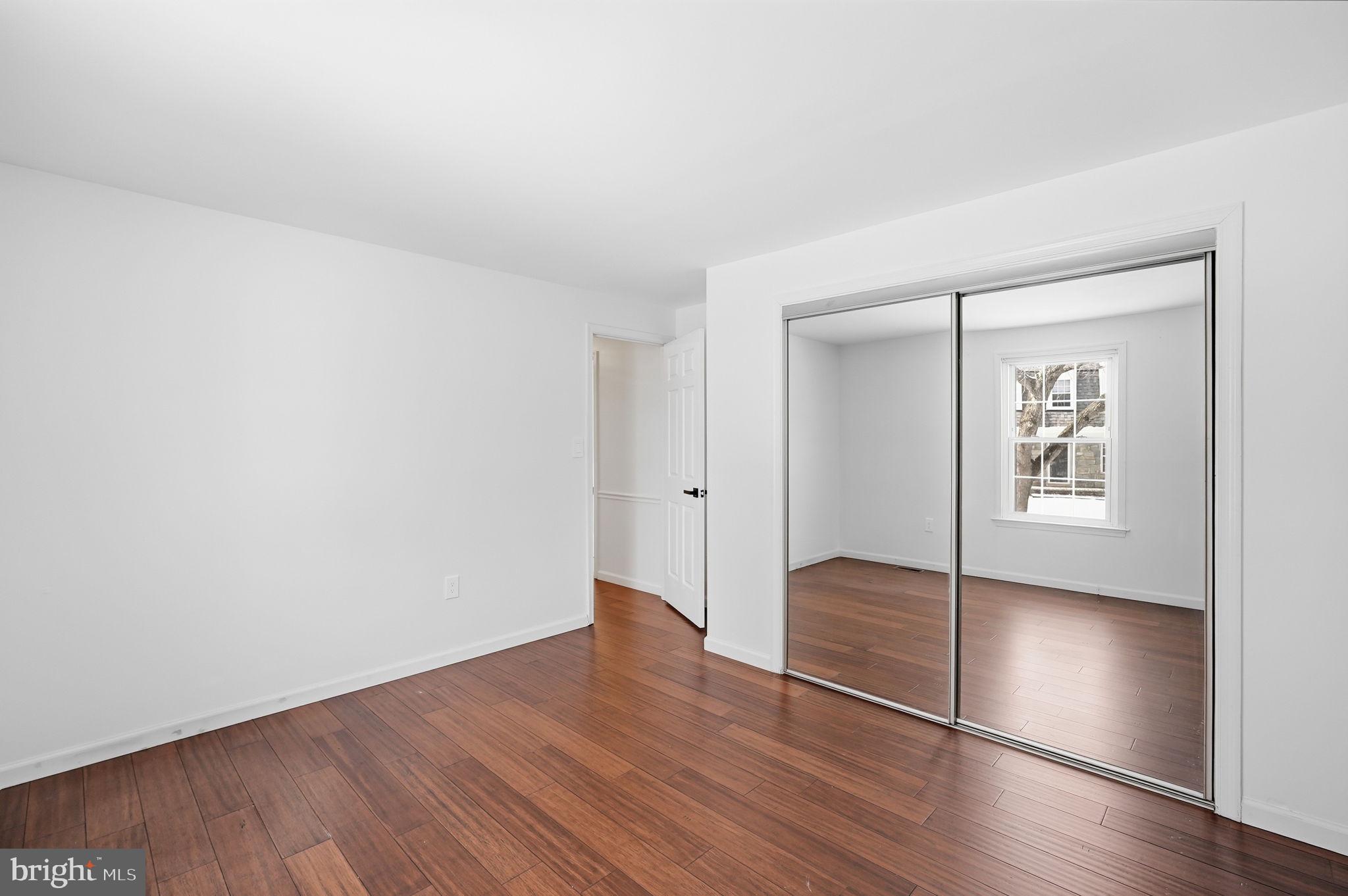 DERWOOD STATION - Residential