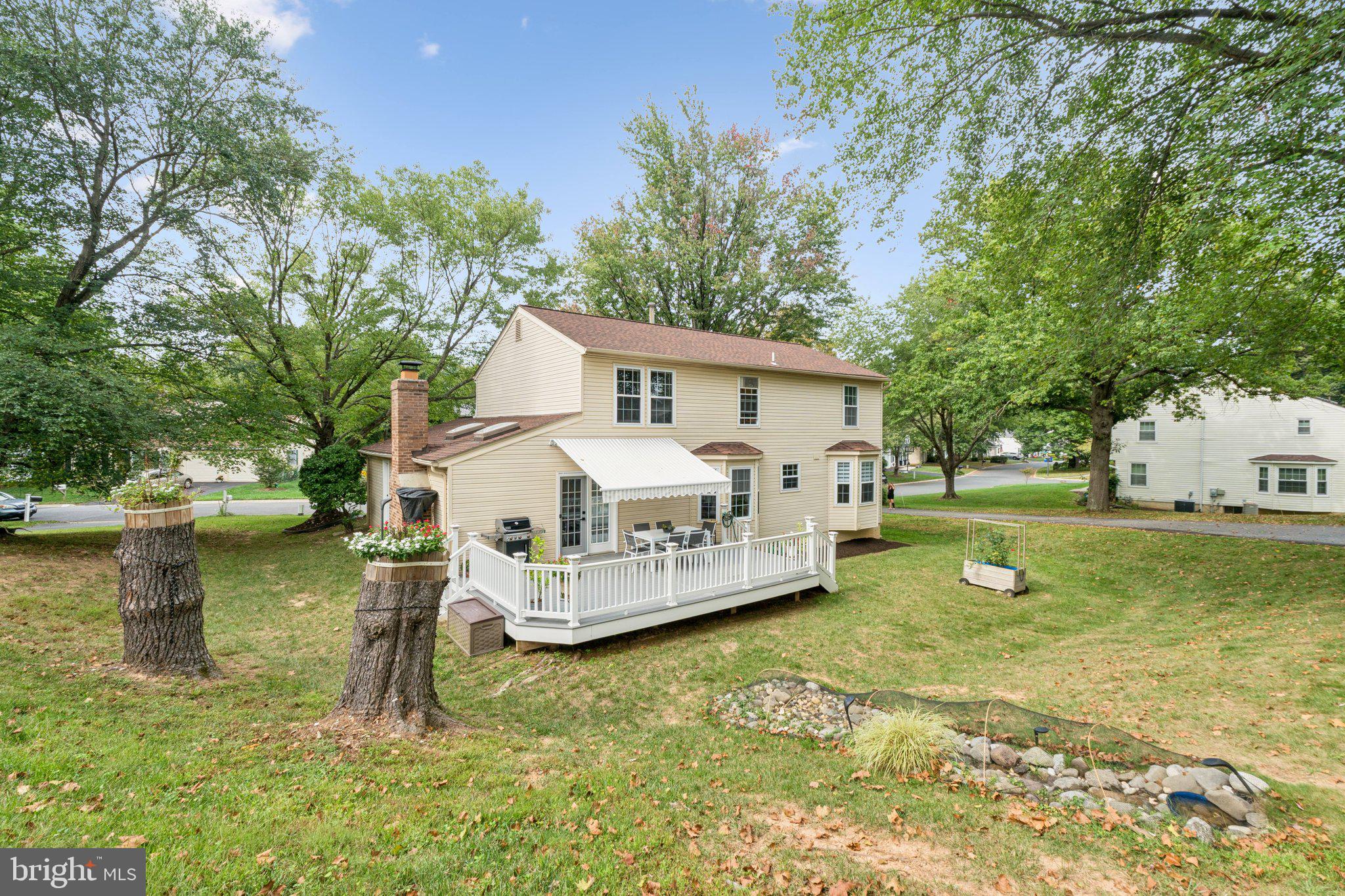 DERWOOD STATION - Residential