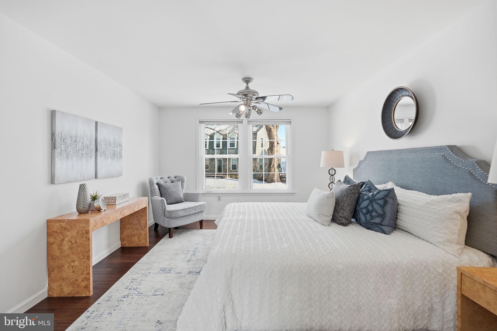 DERWOOD STATION - Residential