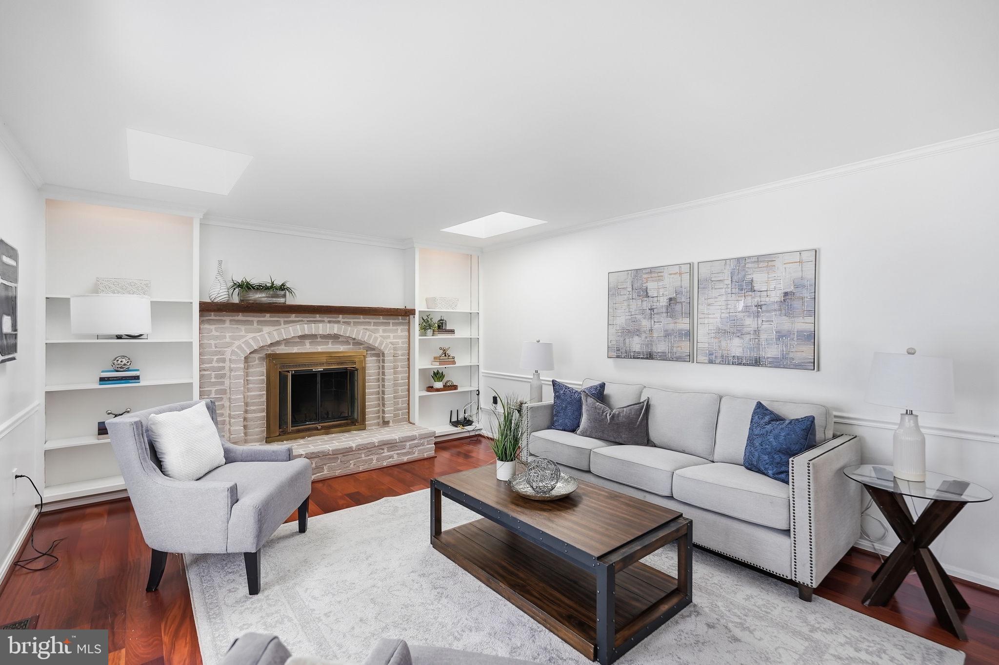 DERWOOD STATION - Residential