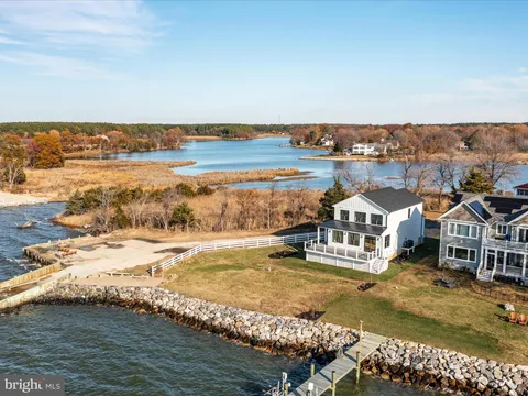 100 Beachside Drive, Stevensville, MD MLS: MDQA2012544