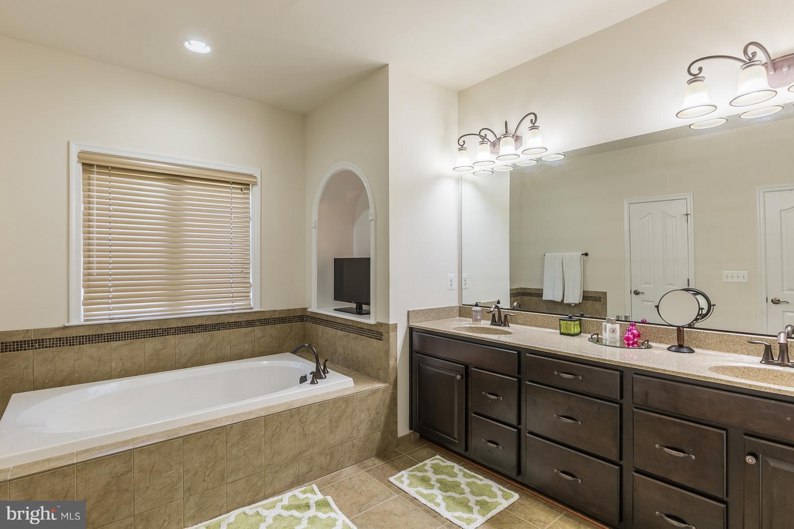 COLONIAL FORGE - Residential