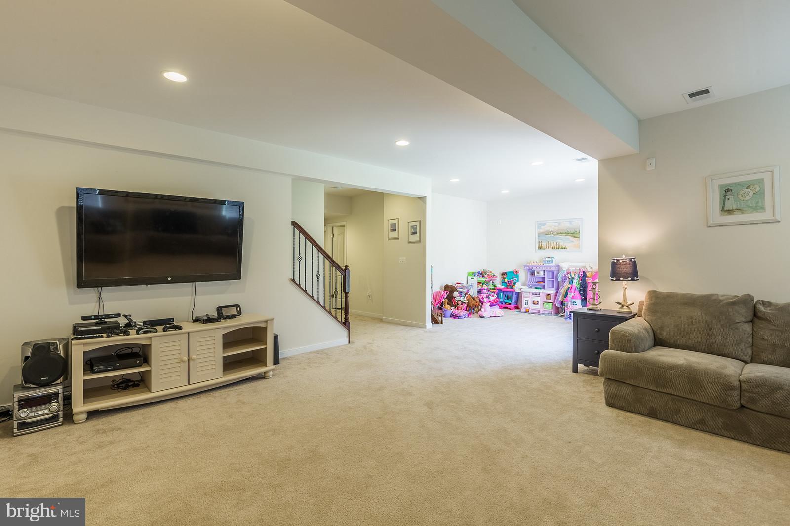 COLONIAL FORGE - Residential