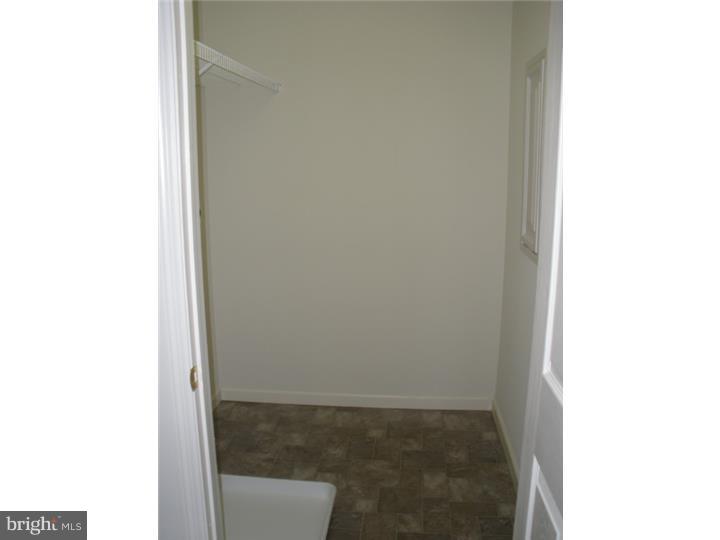 LAUREL VILLAGE - Residential Lease