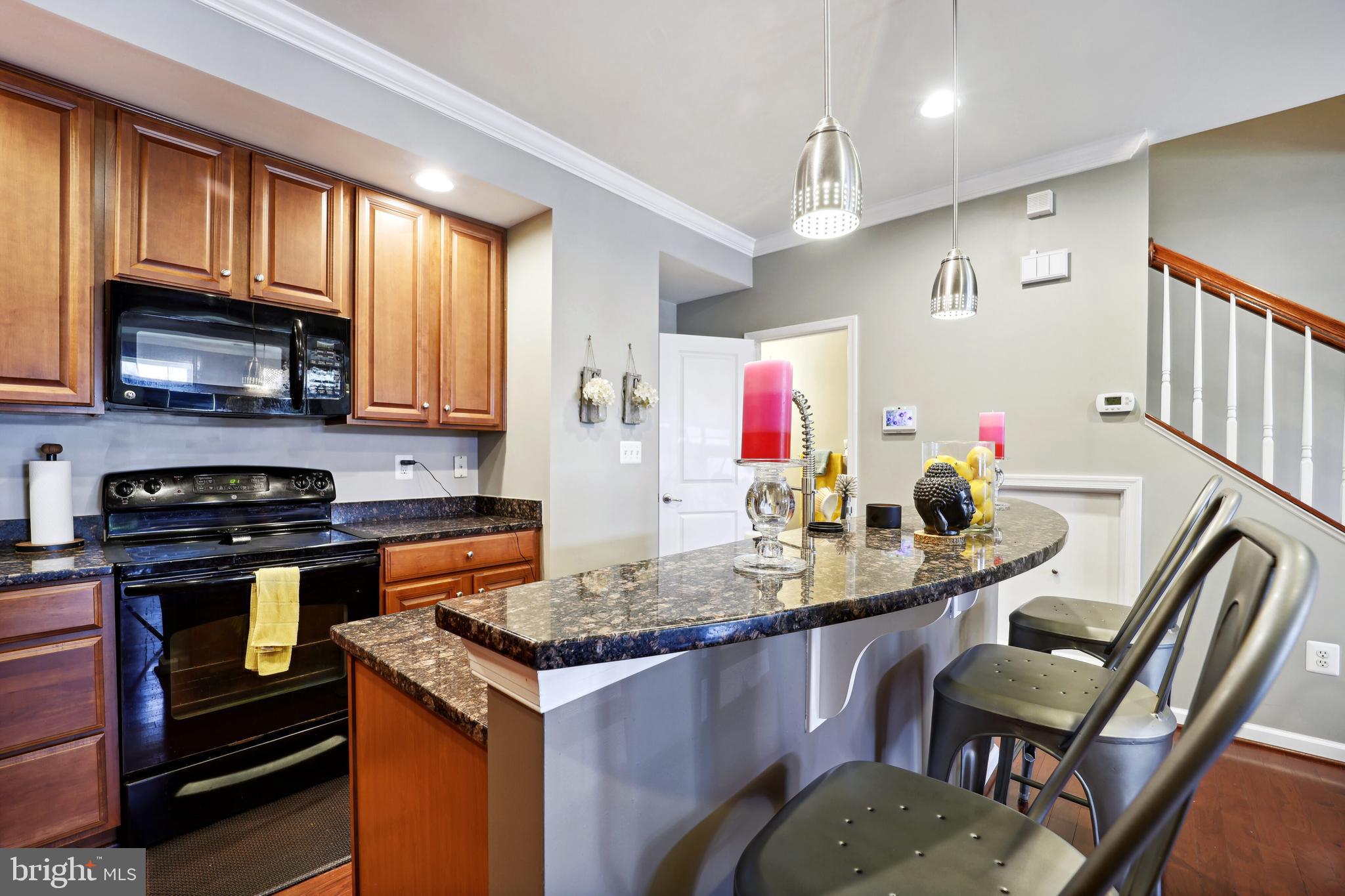 HALL STATION - Residential Lease