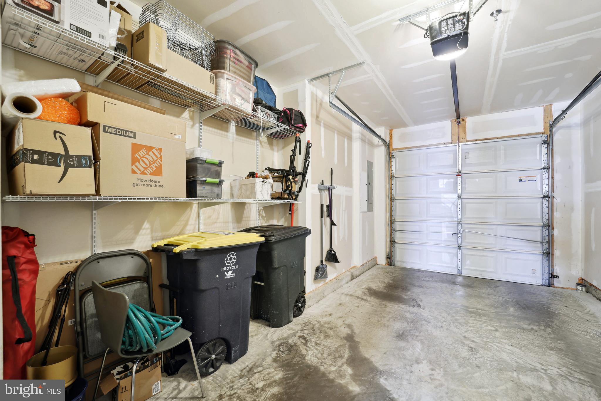 HALL STATION - Residential Lease