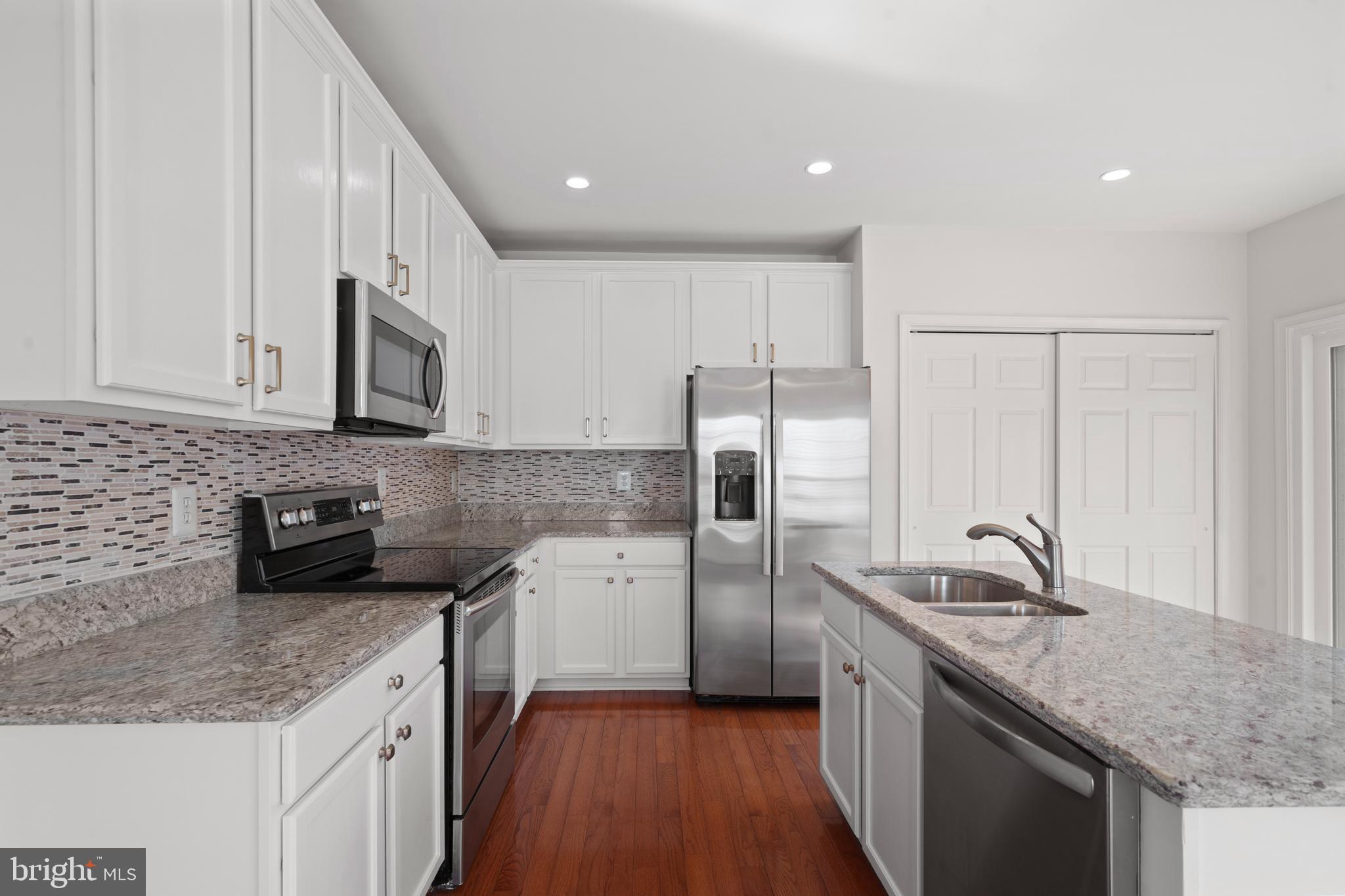 ASHBURN FARM - Residential