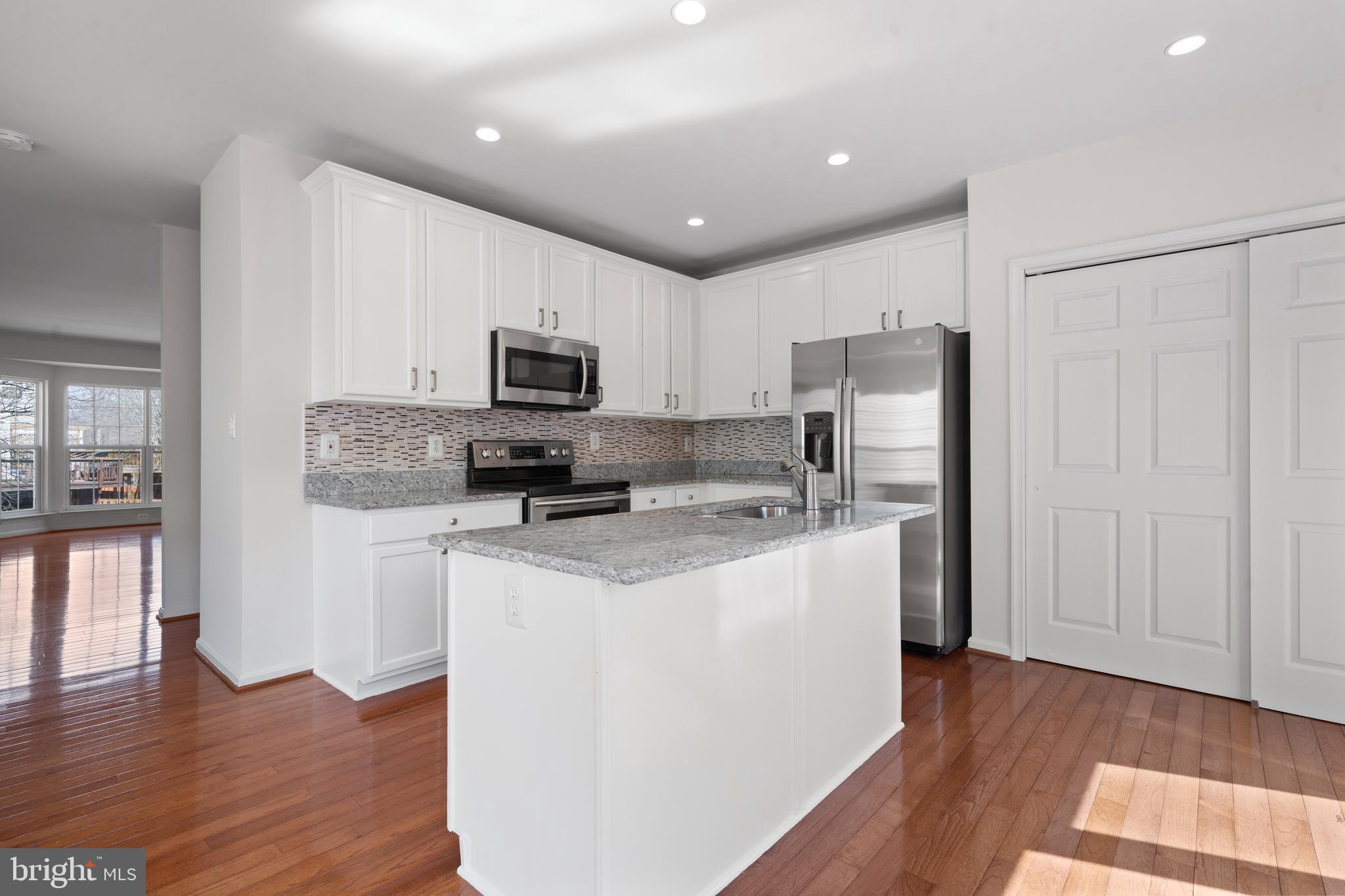 ASHBURN FARM - Residential