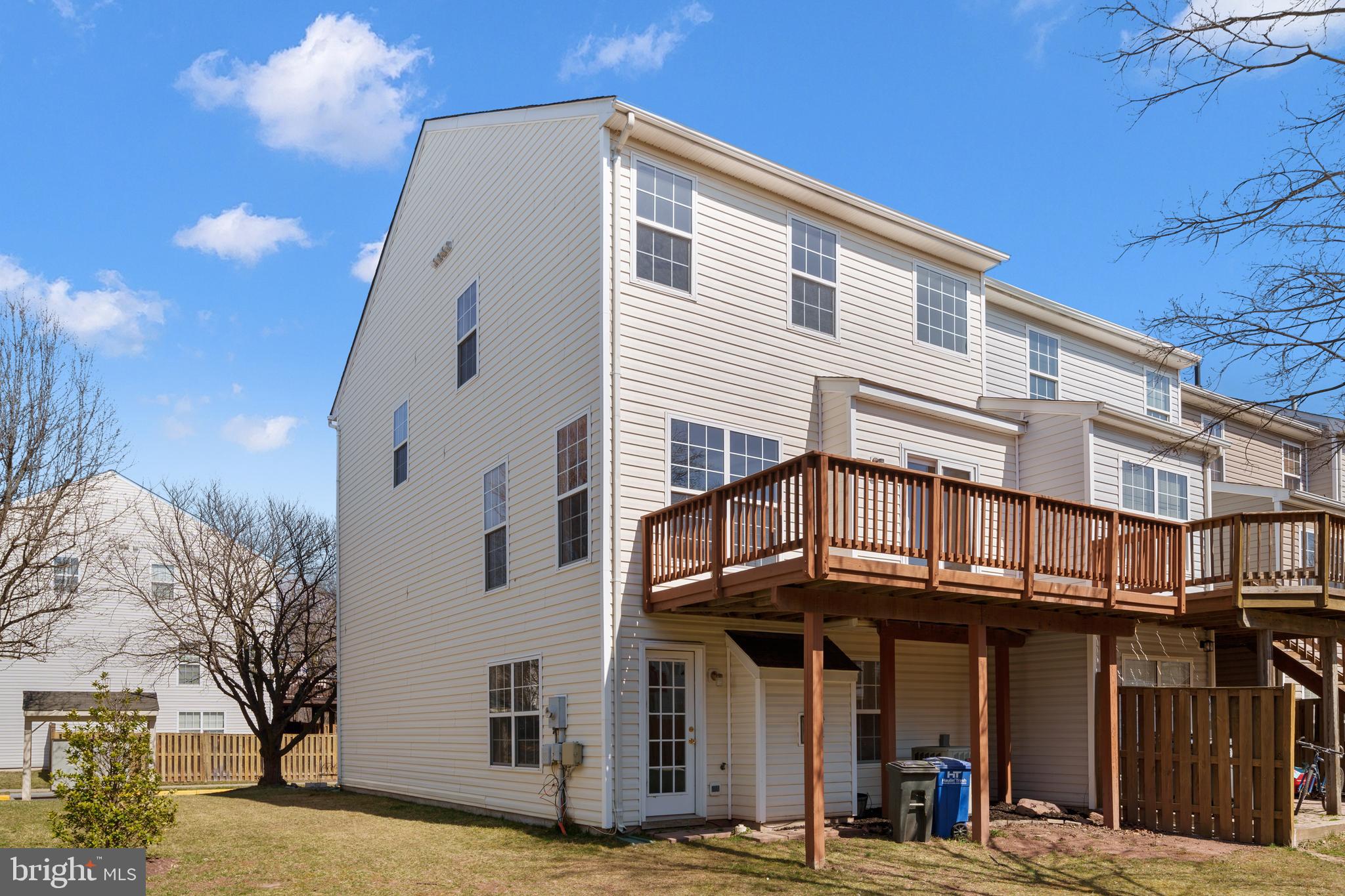 ASHBURN FARM - Residential