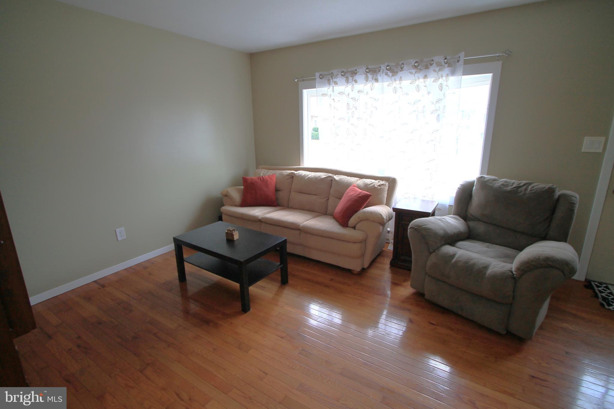 BAYFIELD HOUSE CONDOMINIUMS - Residential