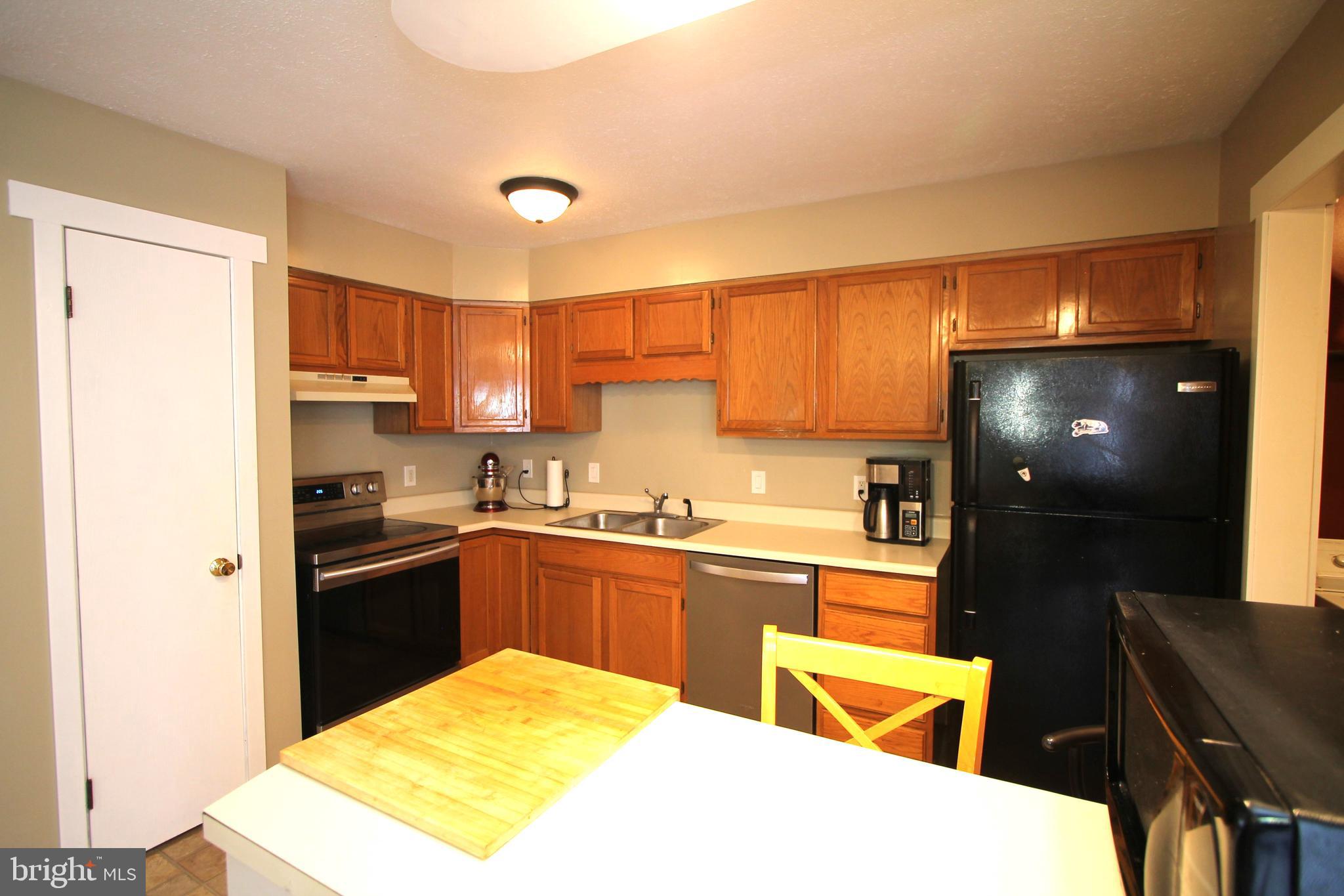 BAYFIELD HOUSE CONDOMINIUMS - Residential