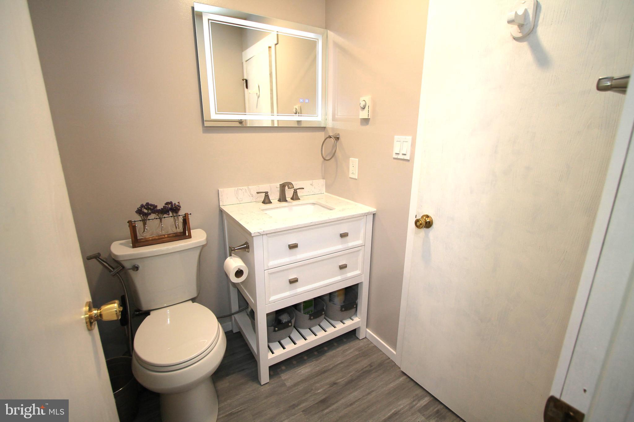 BAYFIELD HOUSE CONDOMINIUMS - Residential