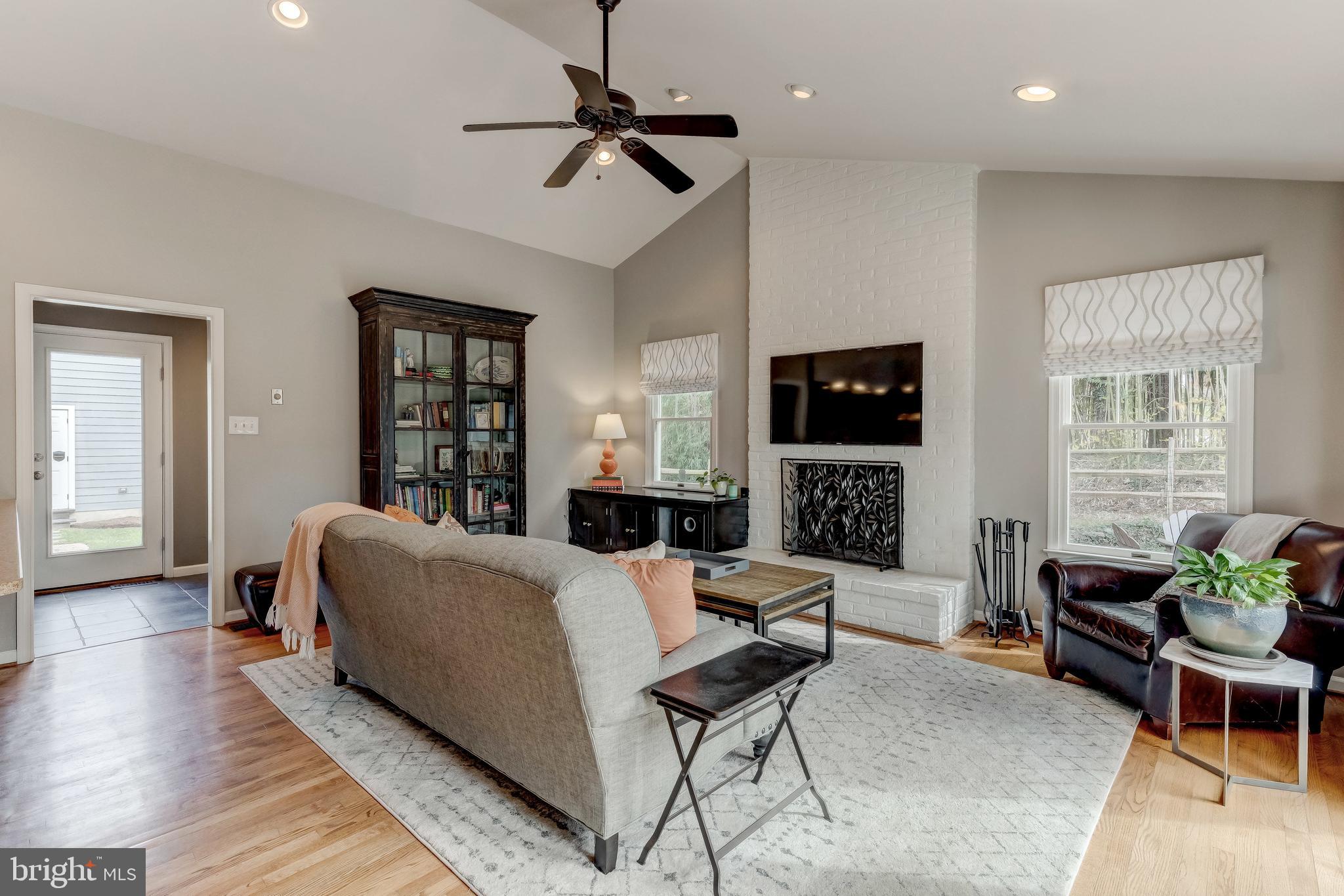 FALLS ROAD CORRIDOR - Residential