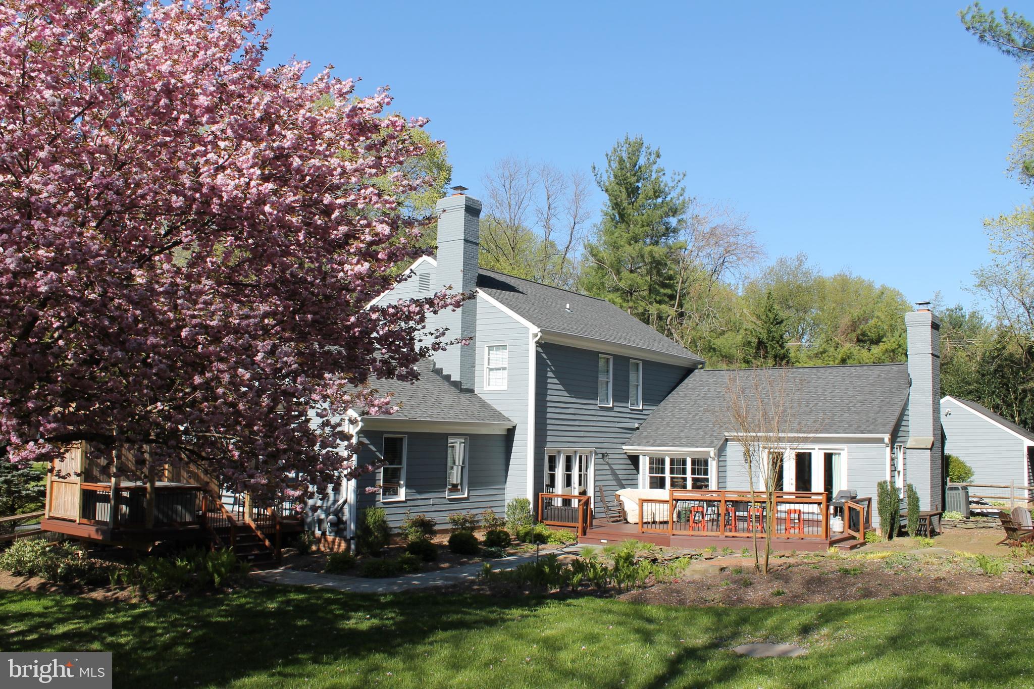 FALLS ROAD CORRIDOR - Residential