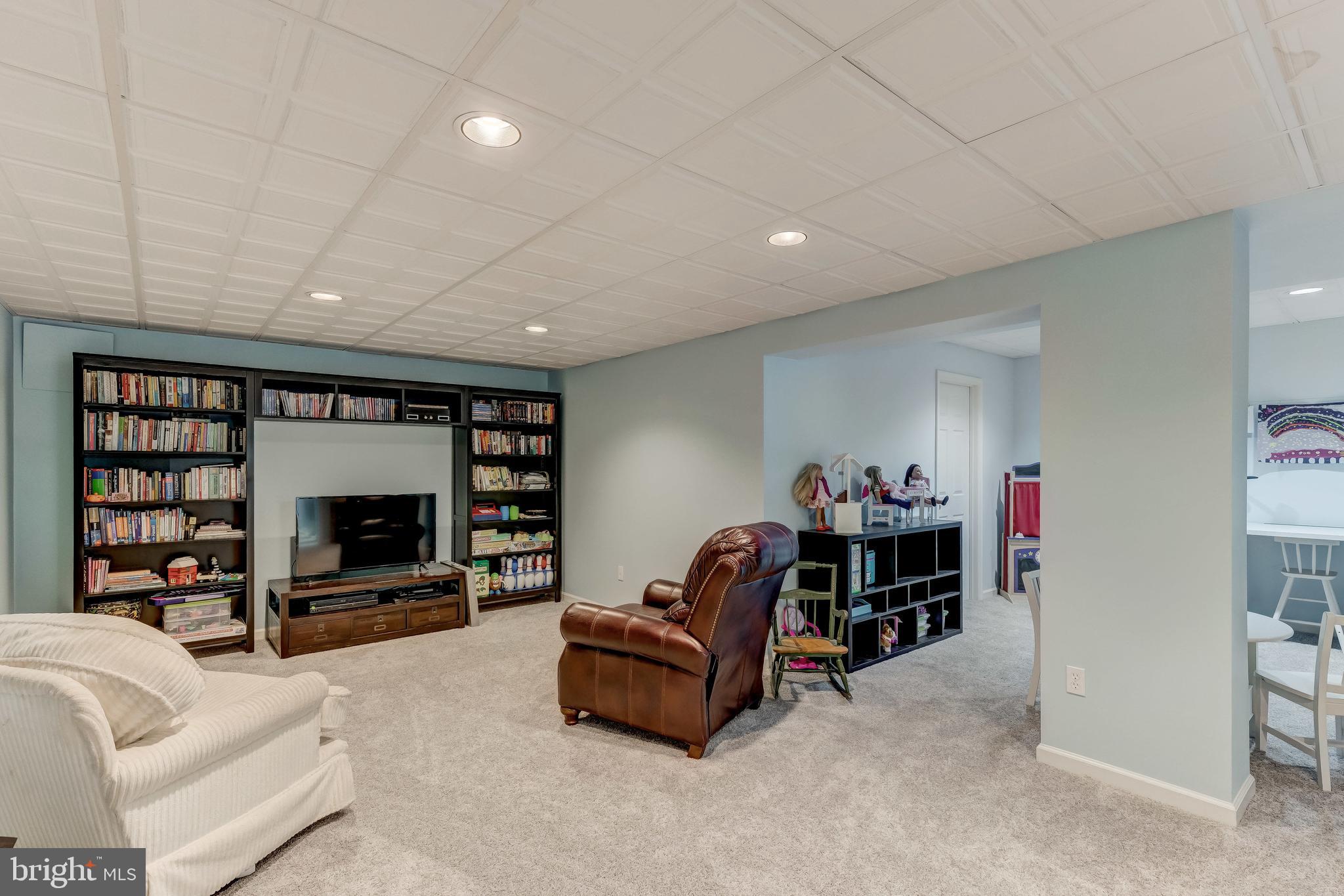 FALLS ROAD CORRIDOR - Residential