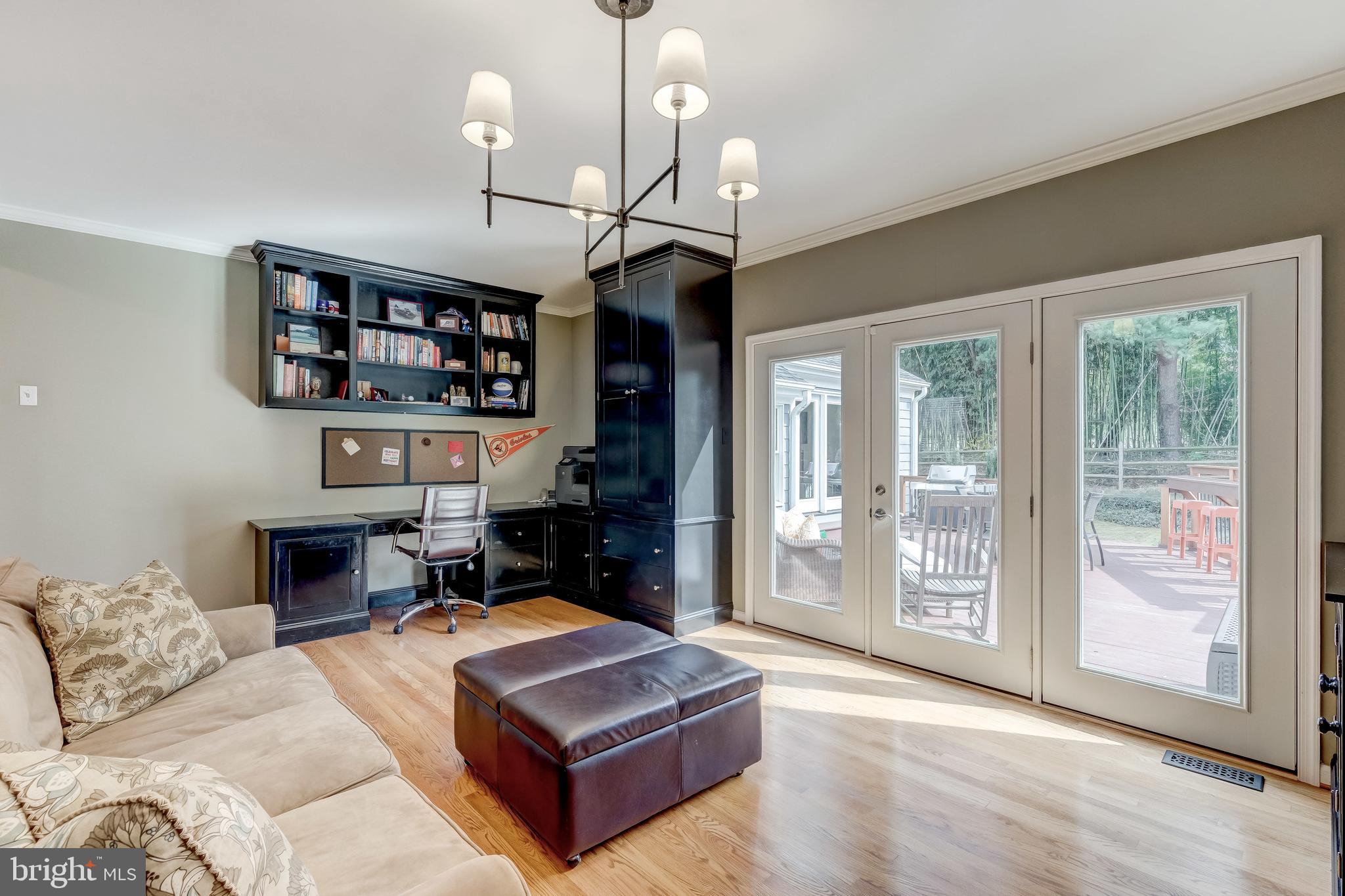 FALLS ROAD CORRIDOR - Residential