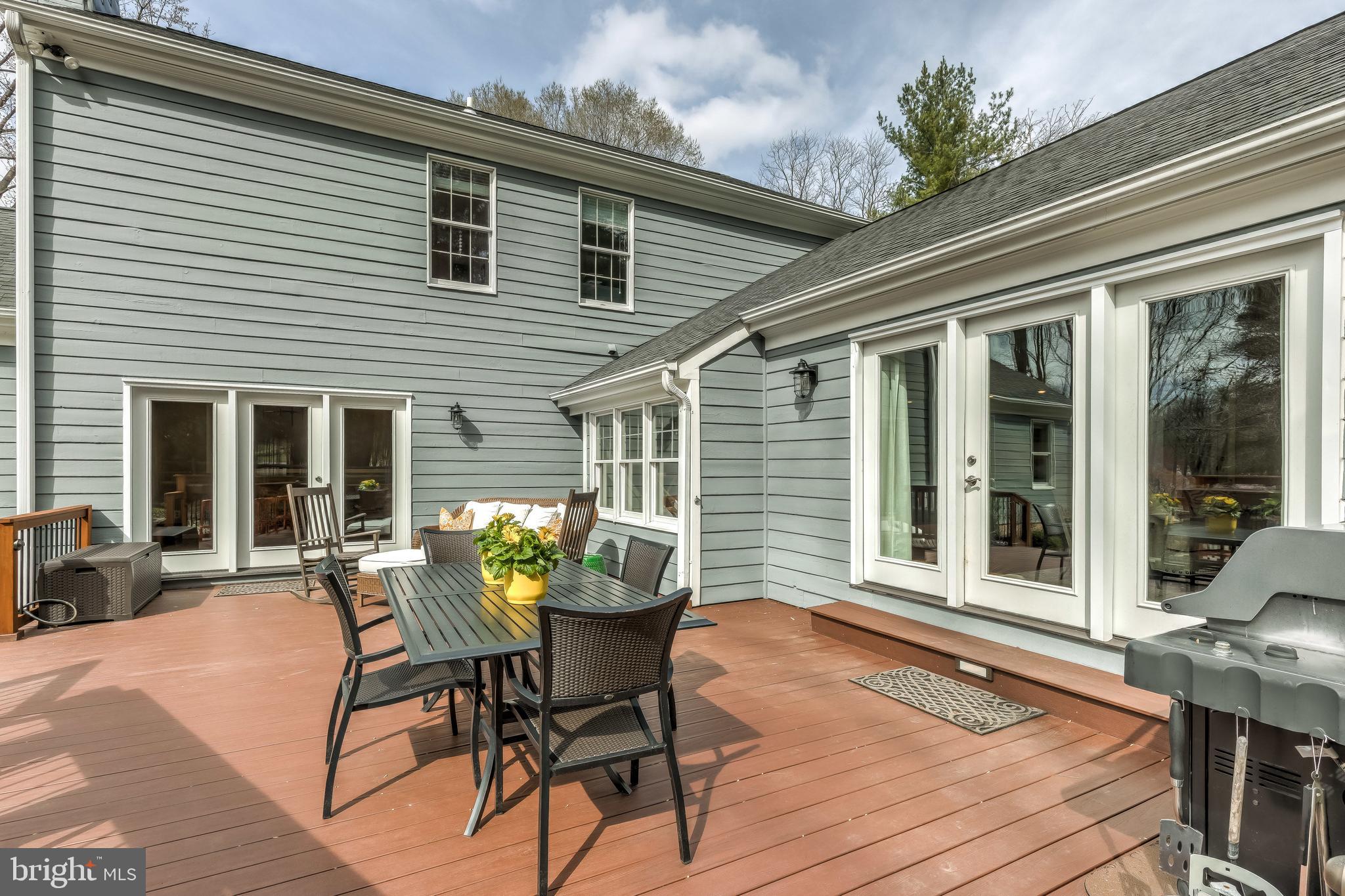 FALLS ROAD CORRIDOR - Residential