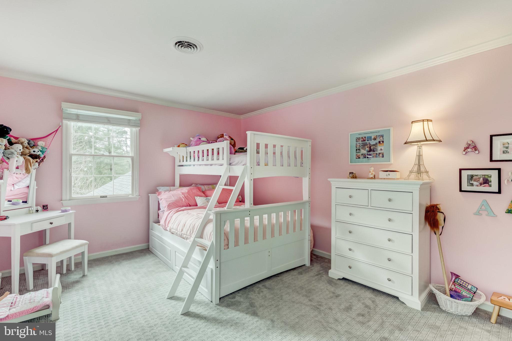 FALLS ROAD CORRIDOR - Residential