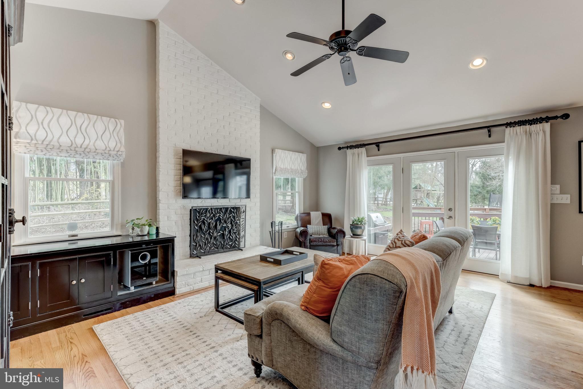 FALLS ROAD CORRIDOR - Residential