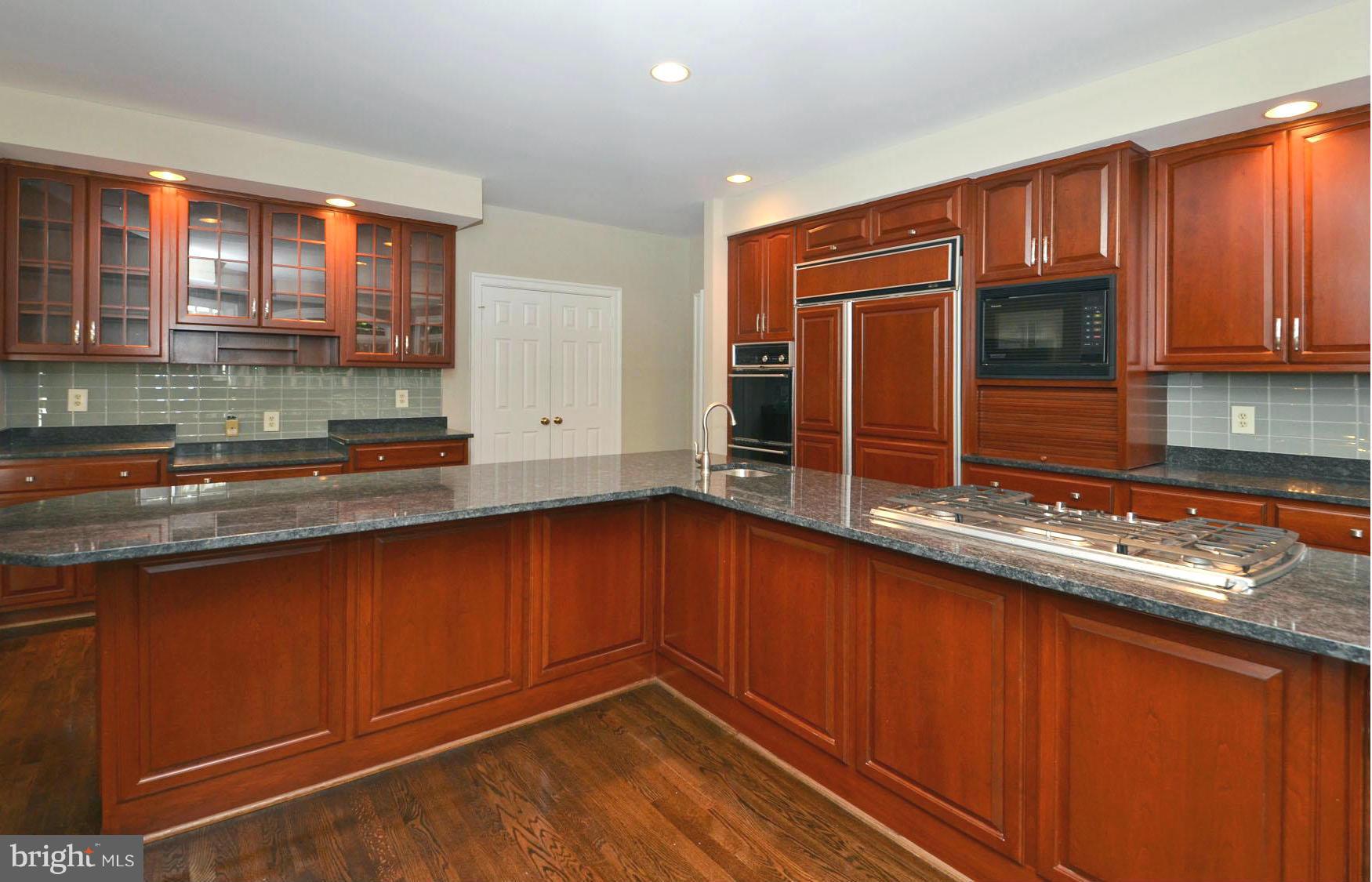 AVENEL - Residential