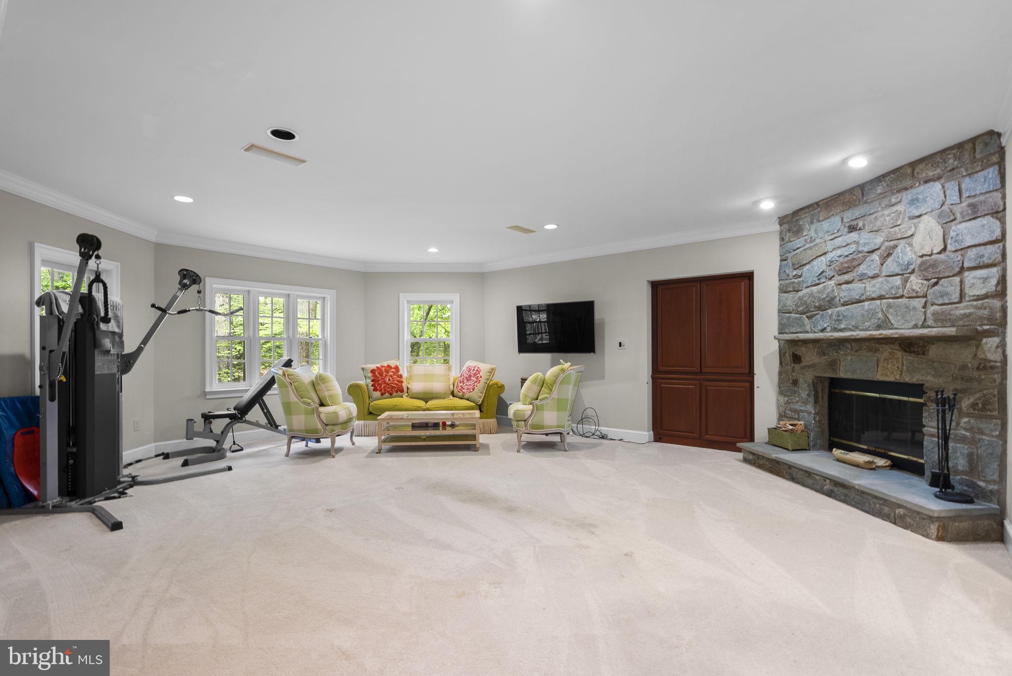 AVENEL - Residential