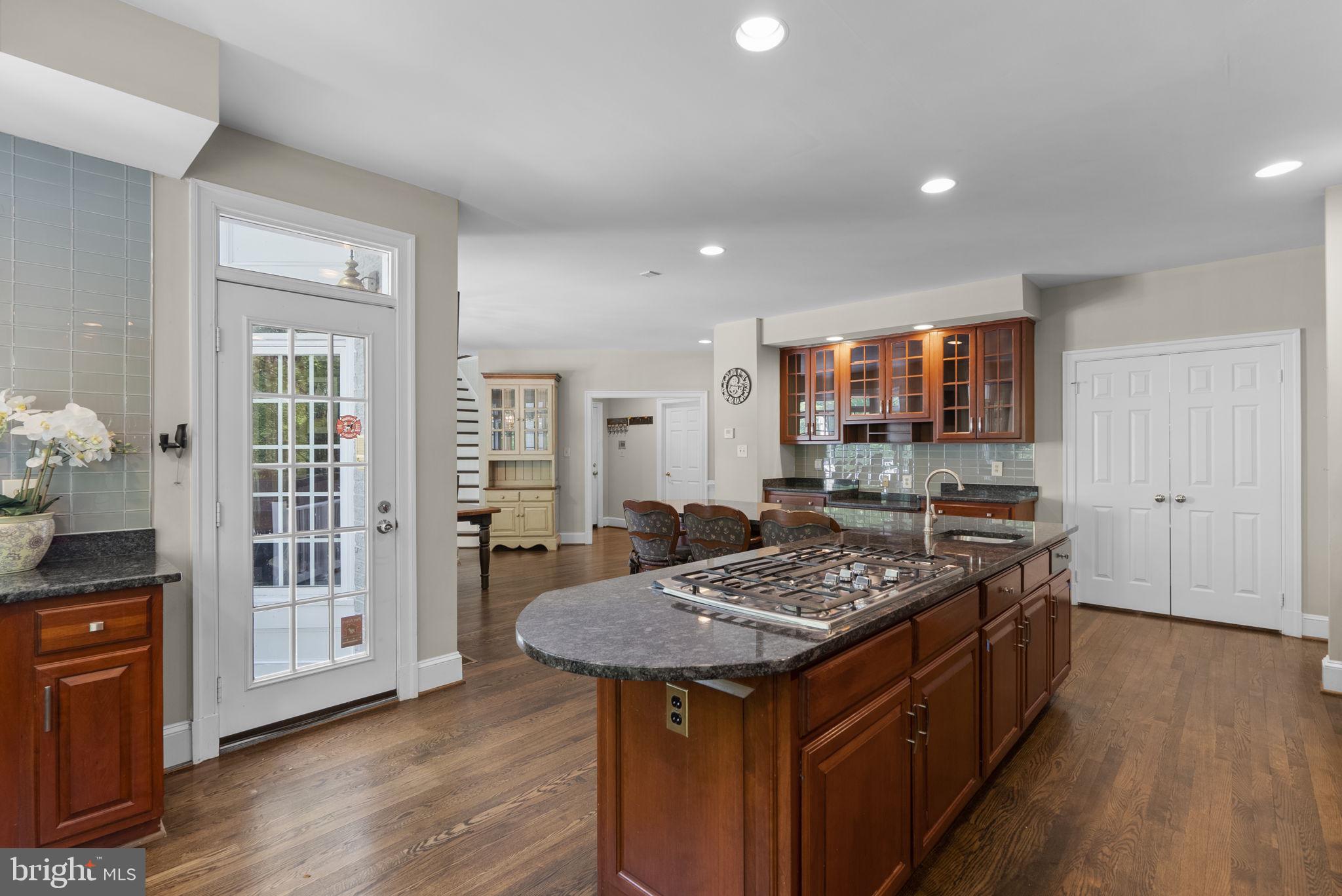 AVENEL - Residential