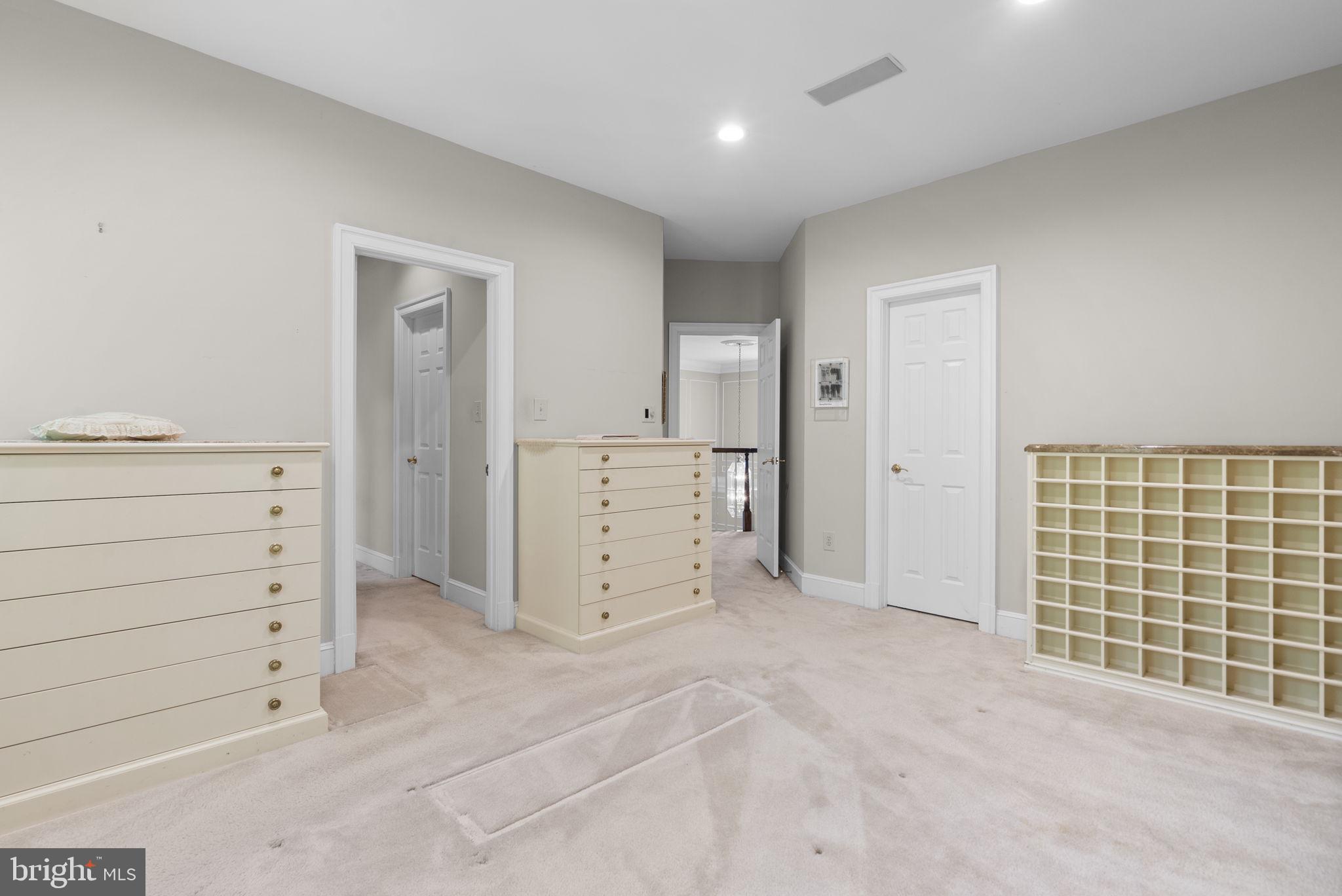 AVENEL - Residential