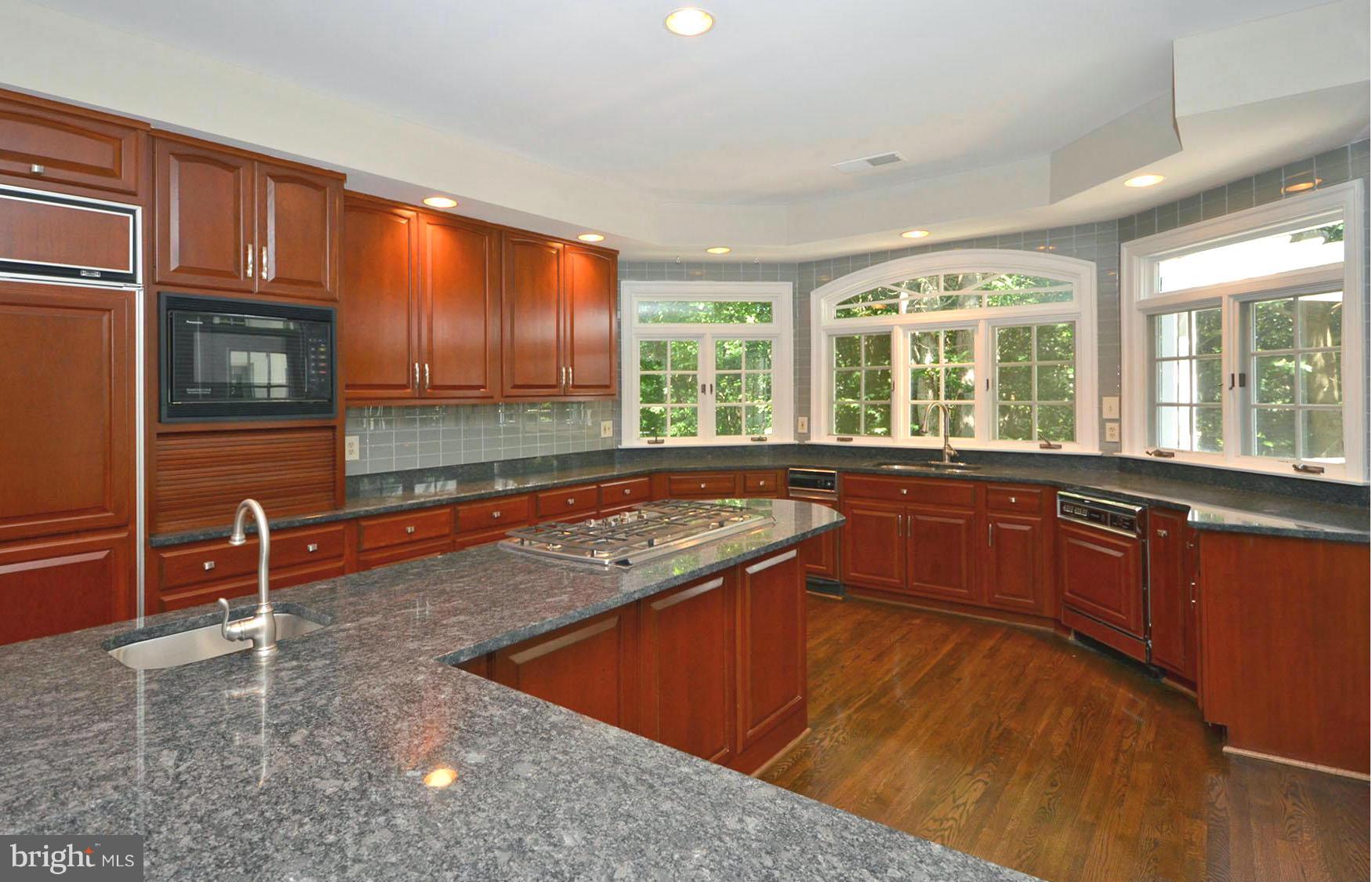 7012 FAWN TRAIL COURT