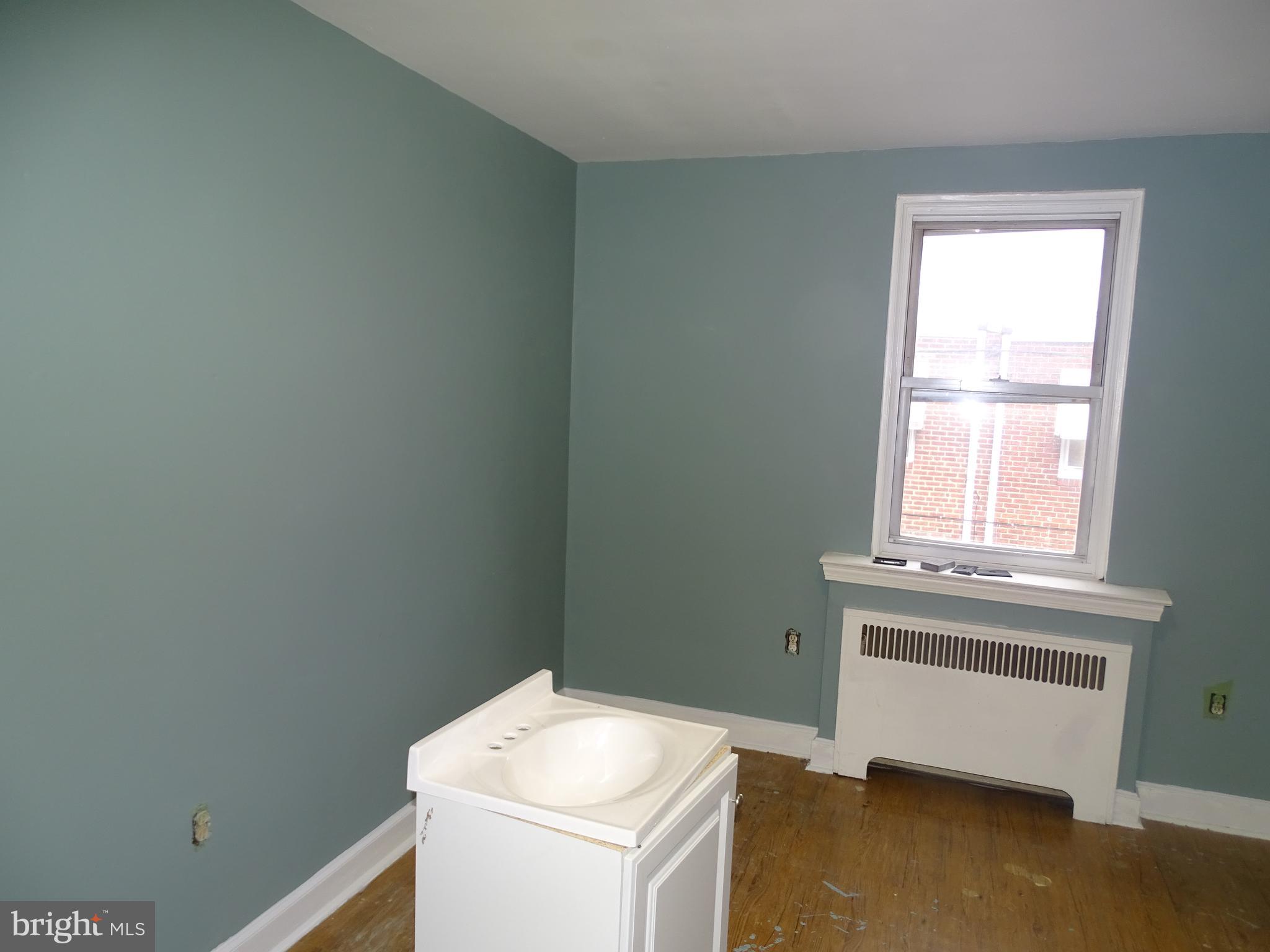 MAYFAIR (EAST) - Residential