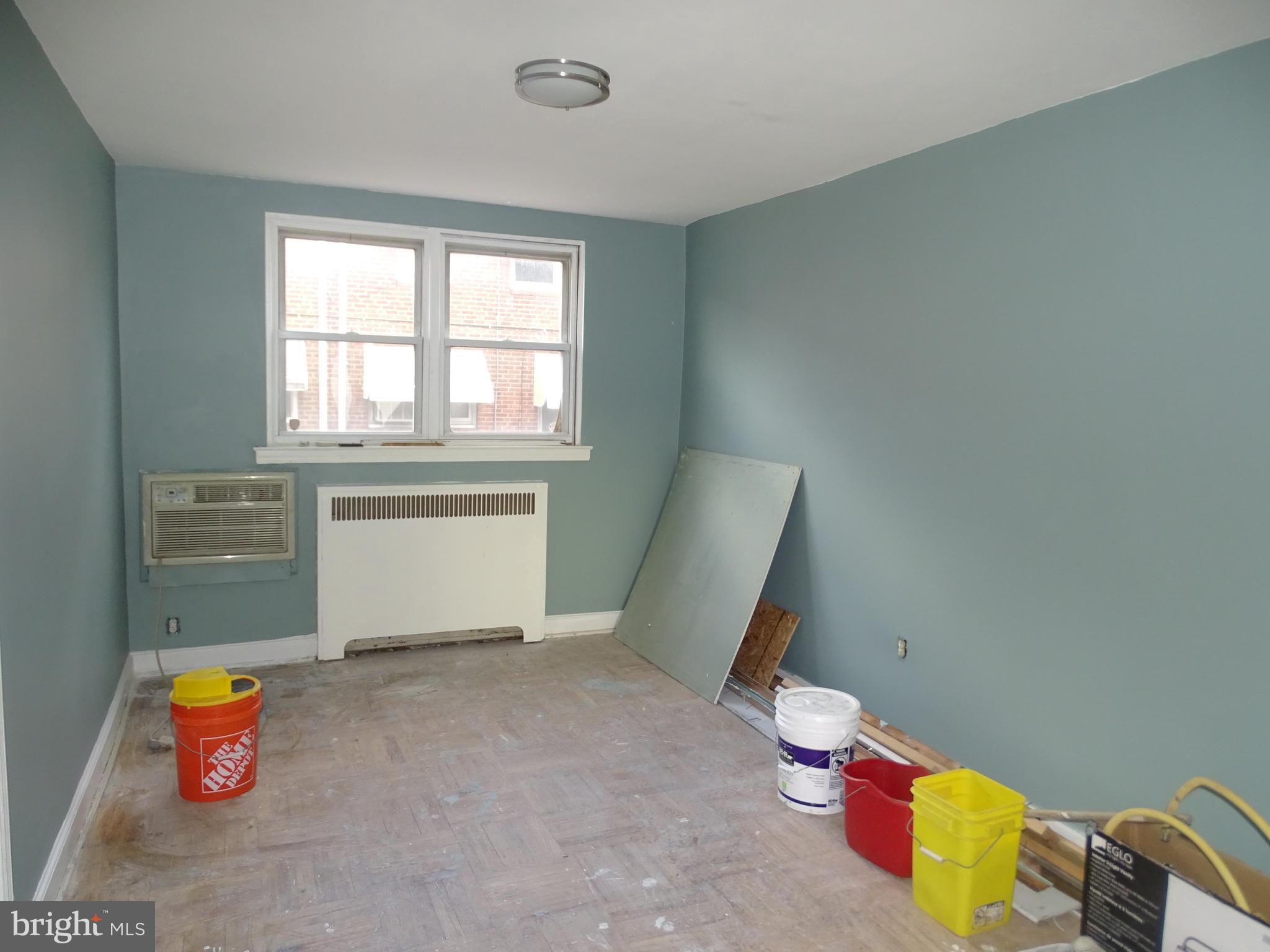 MAYFAIR (EAST) - Residential