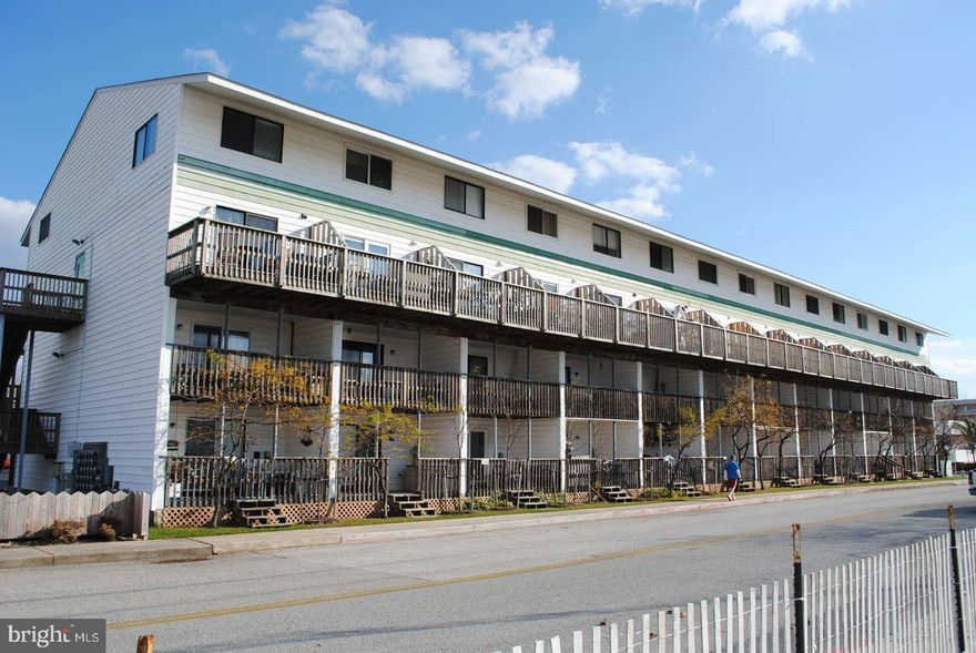 Raffles is in a great location near Northside Park in walking distance to Bay and Ocean. Check out this cute-as-can-be condo! Affordable with recent upgrades including A/C, flooring on 1st floor and Dishwasher. Storage closet, plenty of parking, sold furnished! Very well-run condo association with low condo fee. Recent condo updates including new pool, bike racks and new stairs.