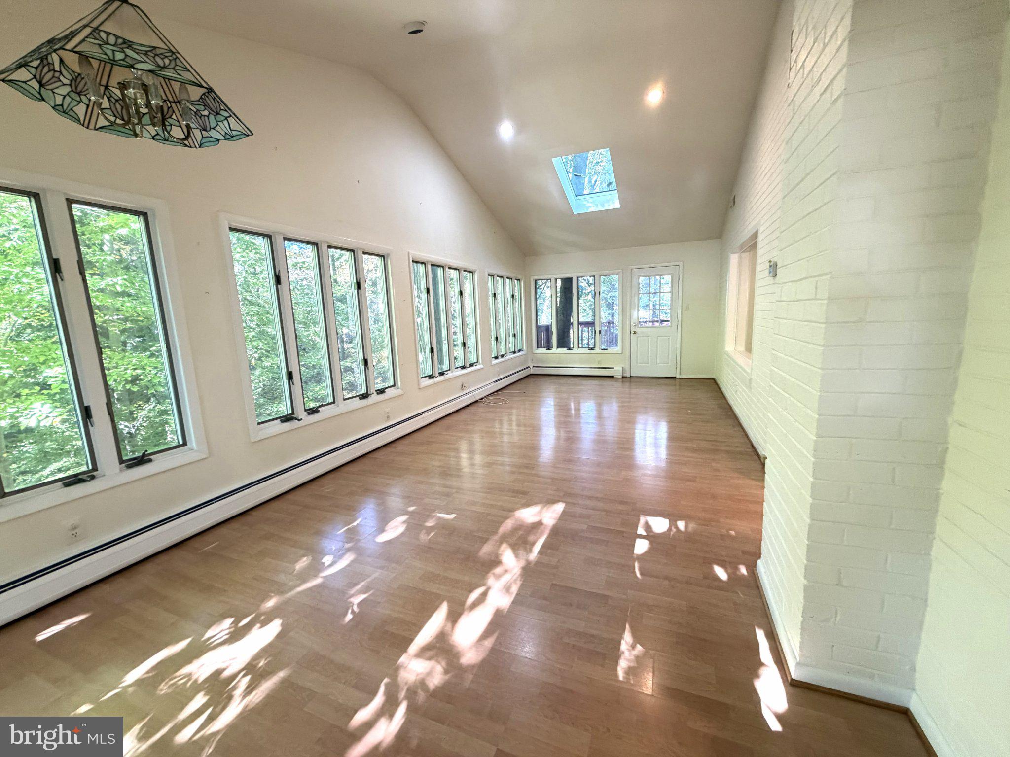 1424 HIGHWOOD DRIVE
