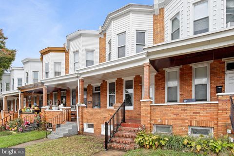 Townhouse For Sale - 2811 Erdman Avenue<br/> BALTIMORE, MD 21213