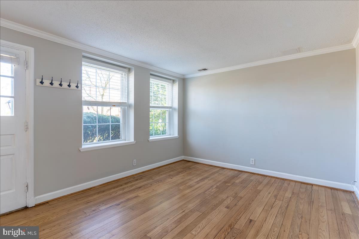 FAIRLINGTON VILLAGES - Residential Lease