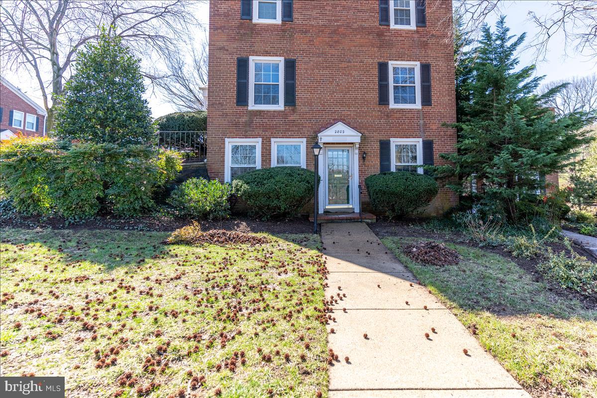 FAIRLINGTON VILLAGES - Residential Lease