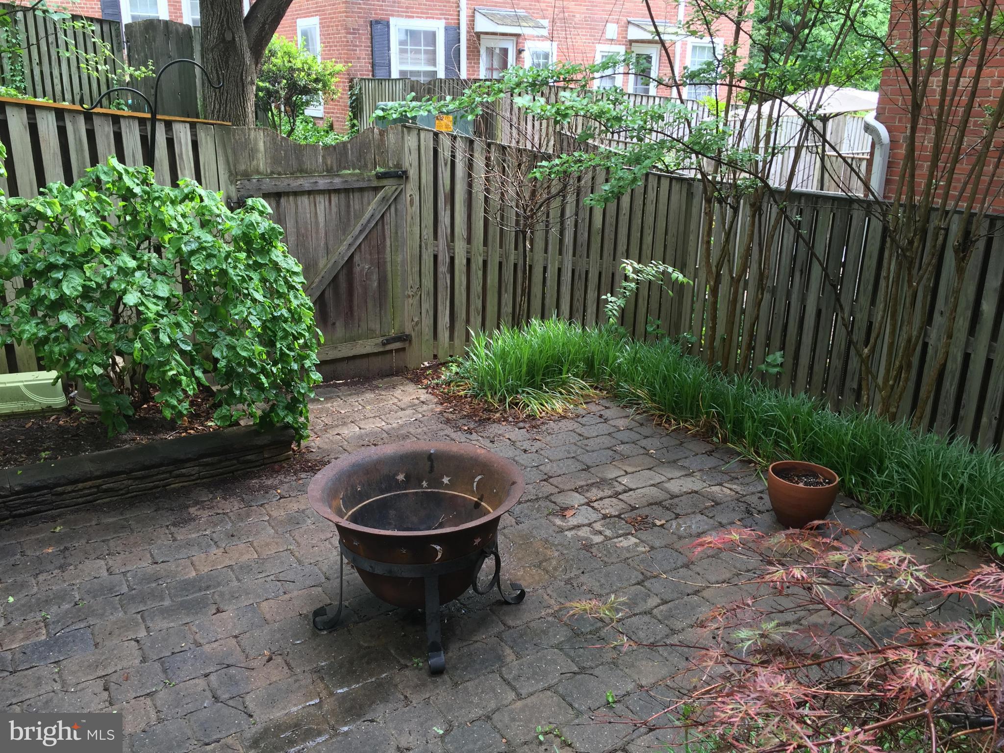 FAIRLINGTON VILLAGES - Residential Lease