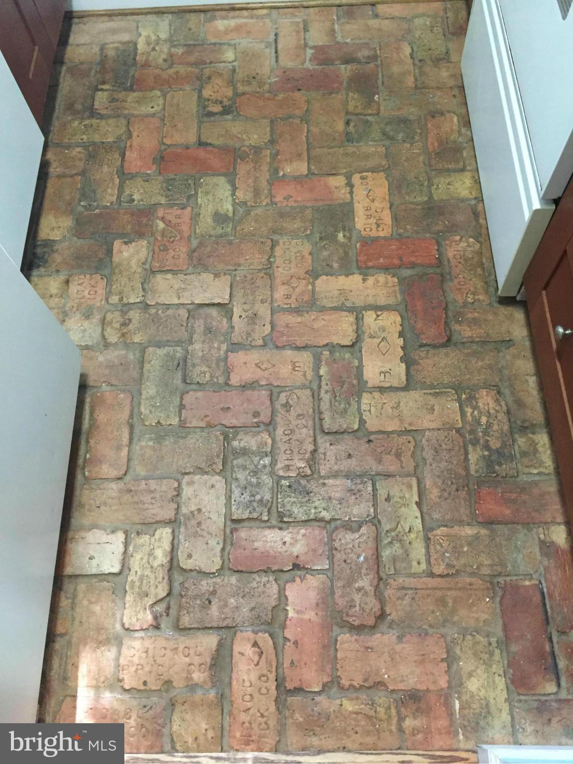 FAIRLINGTON VILLAGES - Residential Lease