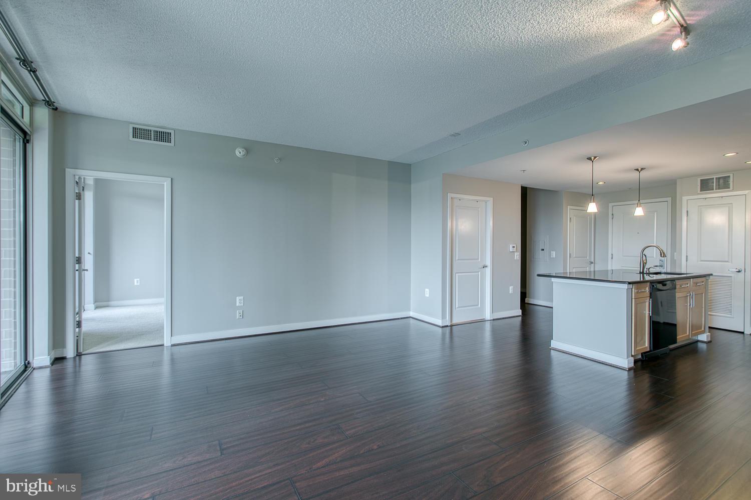 HAWTHORN - Residential Lease