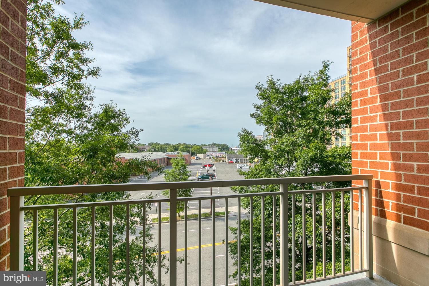 HAWTHORN - Residential Lease